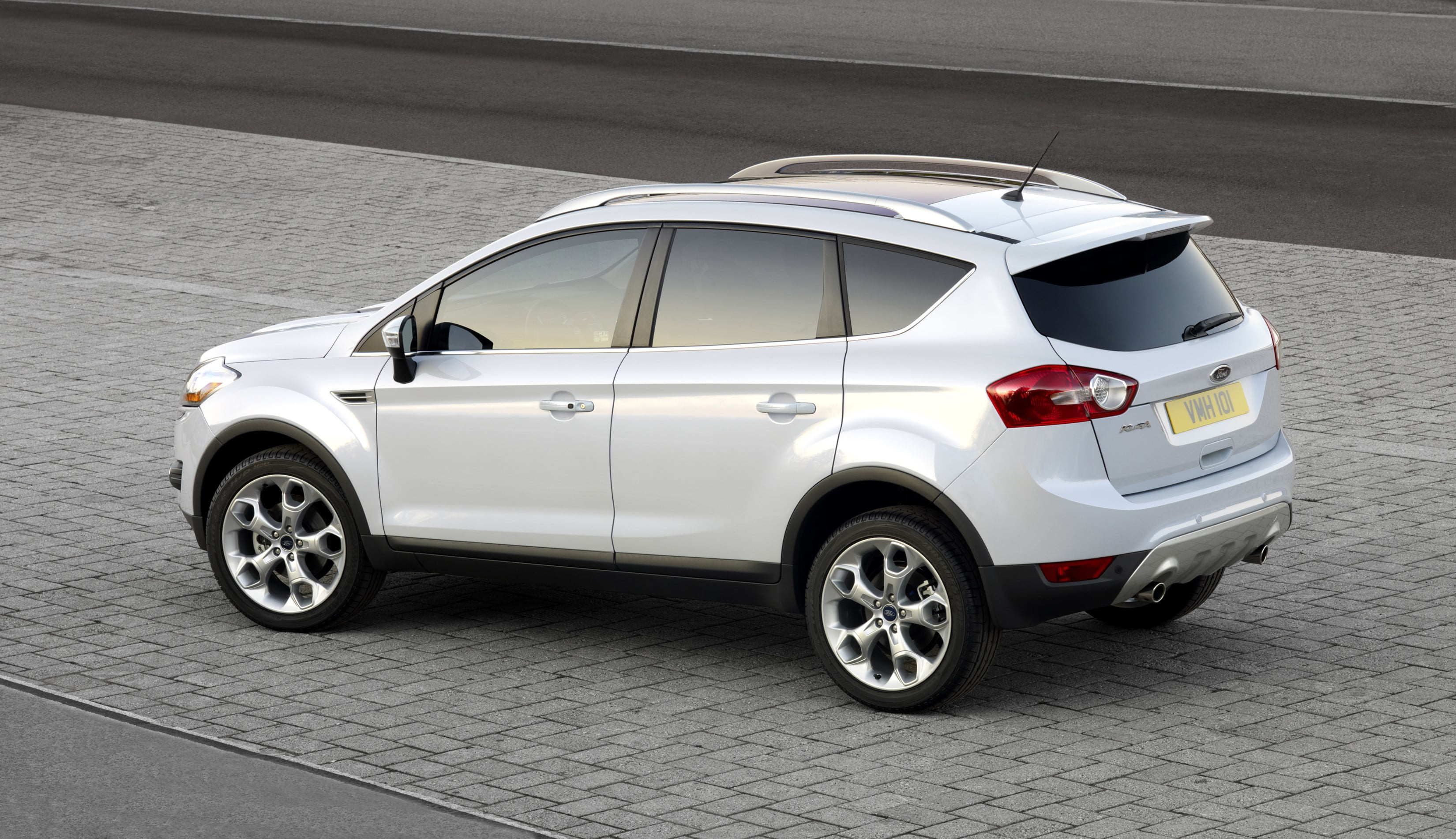 city, sports car, land vehicle, wheel, white color, street, high angle view, travel, choice, no people, Ford Kuga, motor vehicle, day, retro styled, mode of transportation, HD Wallpaper