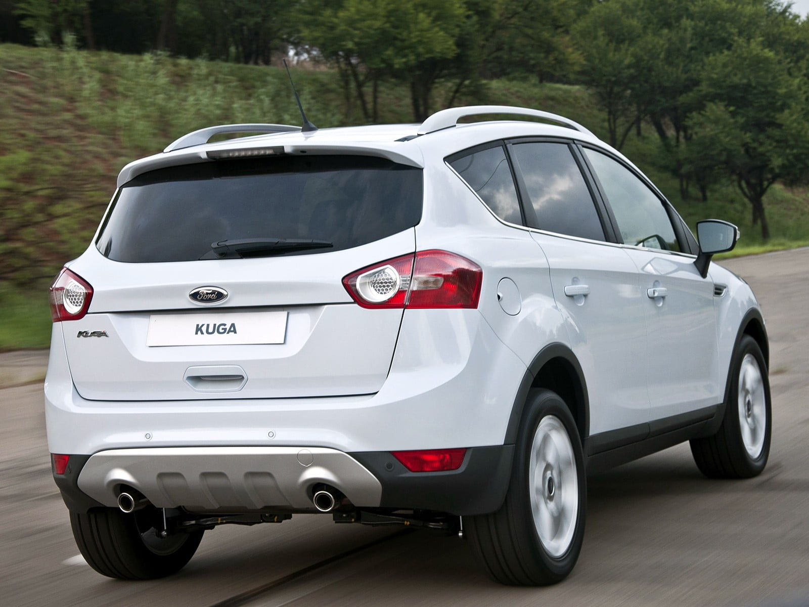 focus on foreground, red, motor vehicle, travel, plant, tree, white color, city, Ford Kuga, transportation, retro styled, car, silver colored, 720P, nature, HD Wallpaper