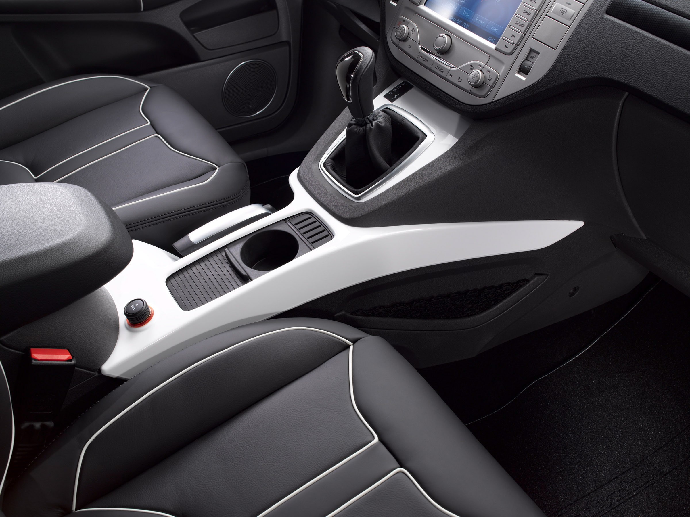 seat, gearshift, 1080P, transportation, car, motor vehicle, no people, sports car, dashboard, wealth, mode of transportation, black color, personal land vehicle, HD Wallpaper