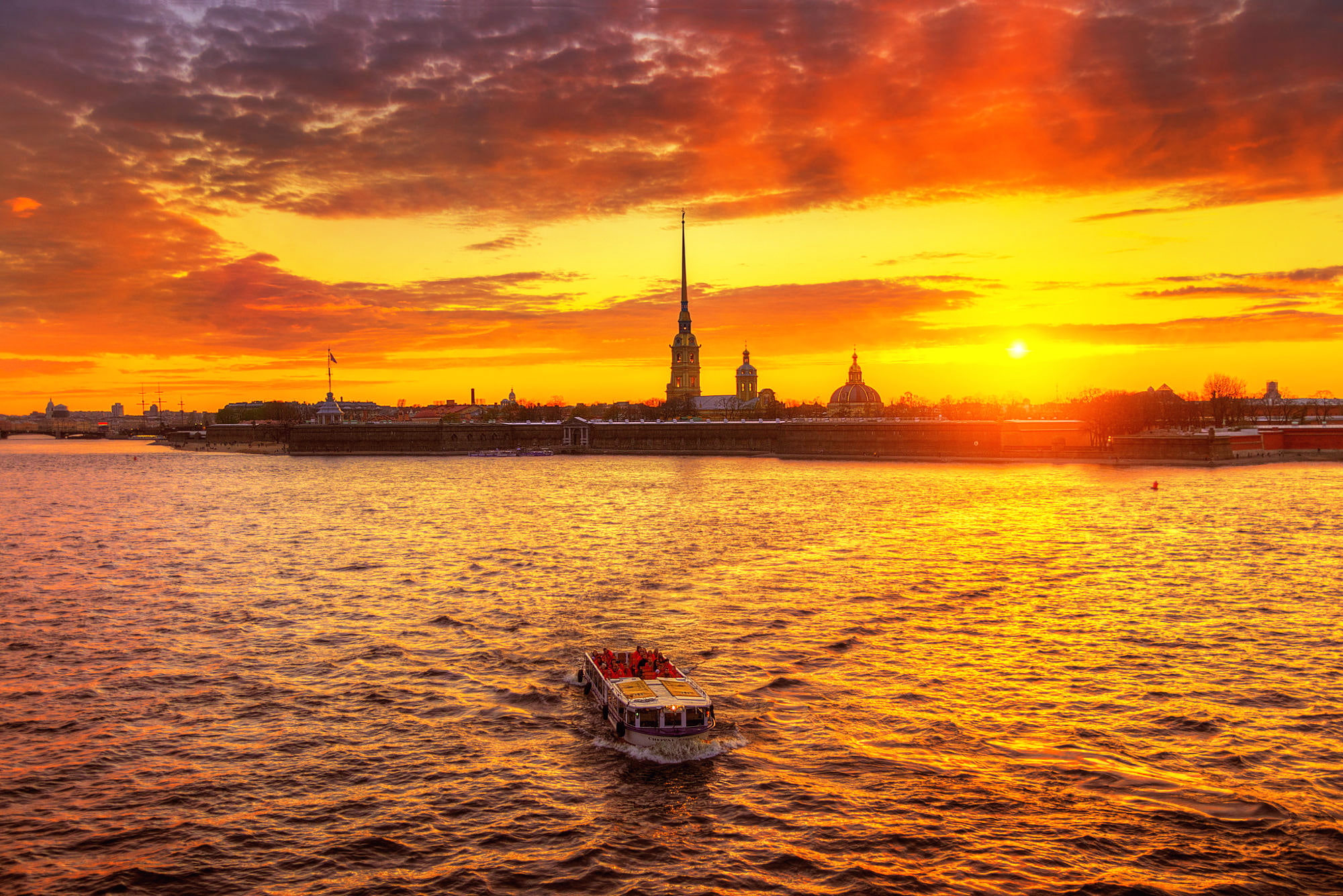 1080P, powerboat, with views of the Peter and Paul fortress, Saint Petersburg, white, sunset, HD Wallpaper
