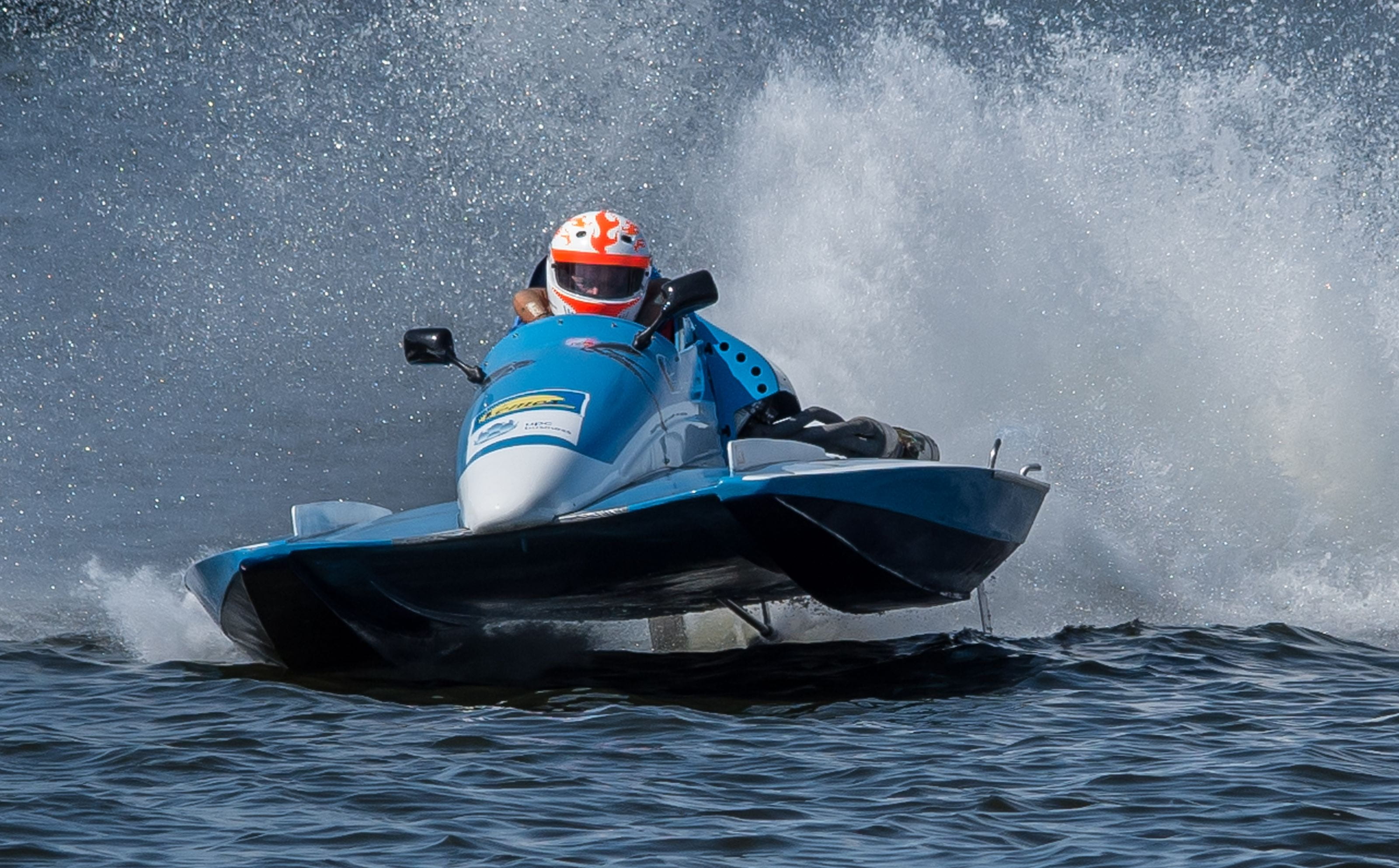 transportation, motorsport, racing boat, motor boat race, one person, motion, person, summer, clothing, watercraft, 2K, nautical vessel, spraying, sport, HD Wallpaper