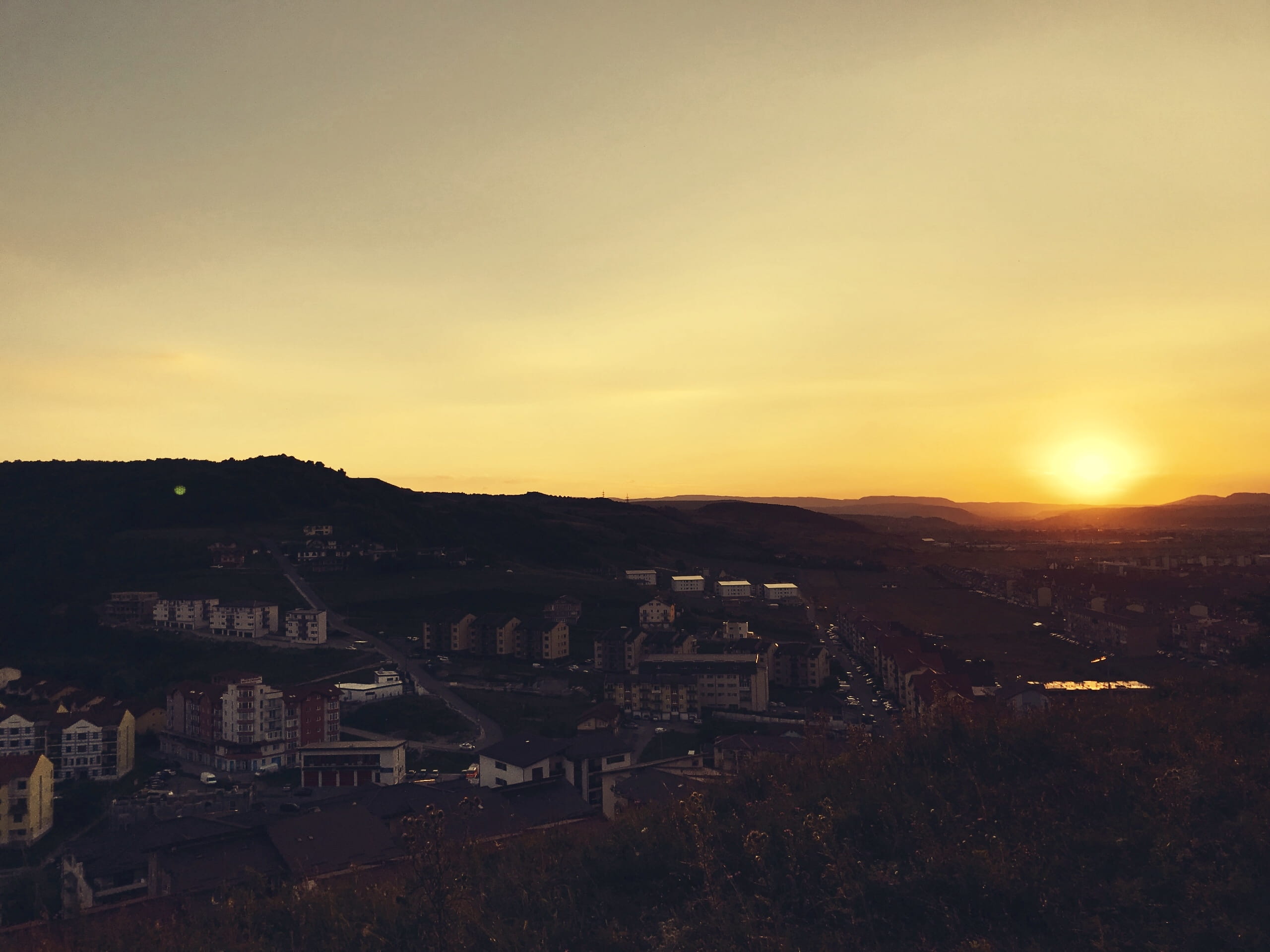 orange color, sunset, cityscape, building exterior, 2K, the past, history, environment, cloud - sky, ruined, high angle view, city, residential district, HD Wallpaper