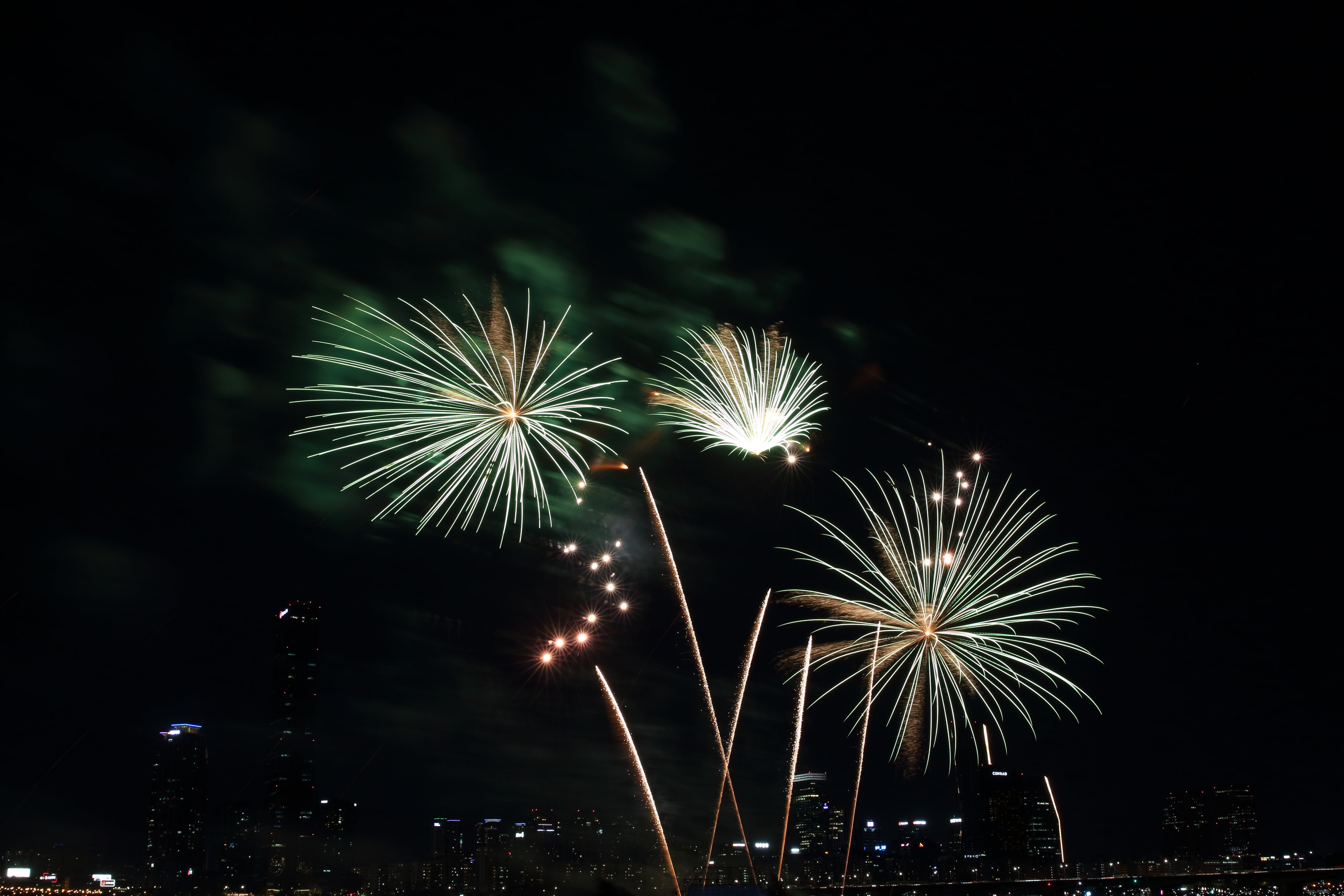 seoul, firework display, celebration, nature, event, blurred motion, new years eve, celebration event, bright, seoul international fireworks festival, long exposure, HD Wallpaper