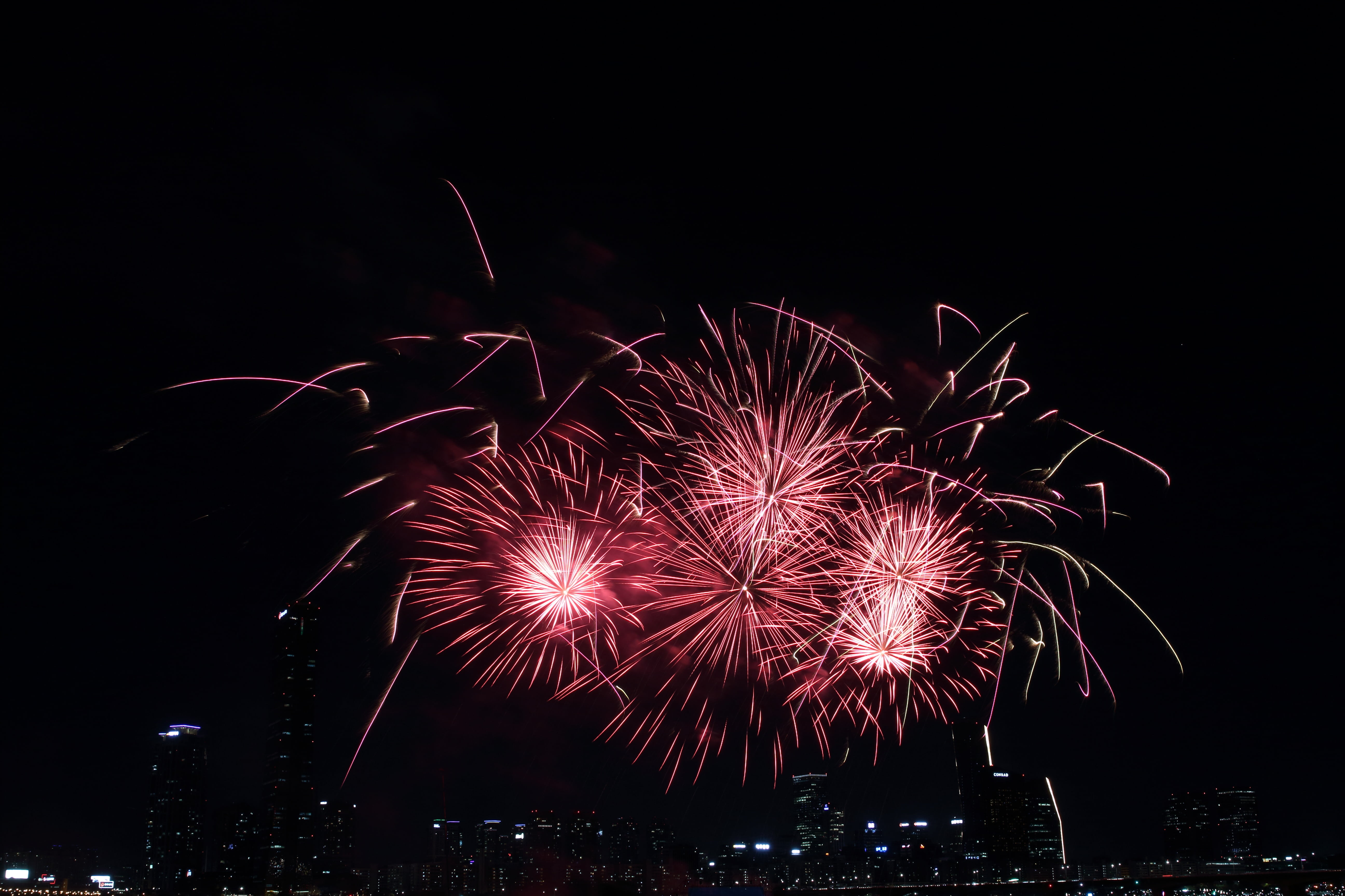 arts culture and entertainment, fireworks festival, city, seoul, explosive, nature, event, firework - man made object, festival, exploding, low angle view, HD Wallpaper