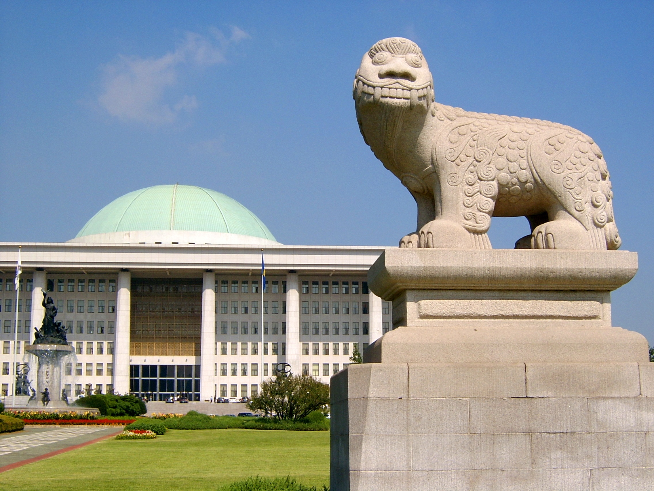 statue, human representation, houses of parliament, korea, travel, sculpture, nature, white, near, creativity, 1080P, korea national assembly, sky, building, HD Wallpaper