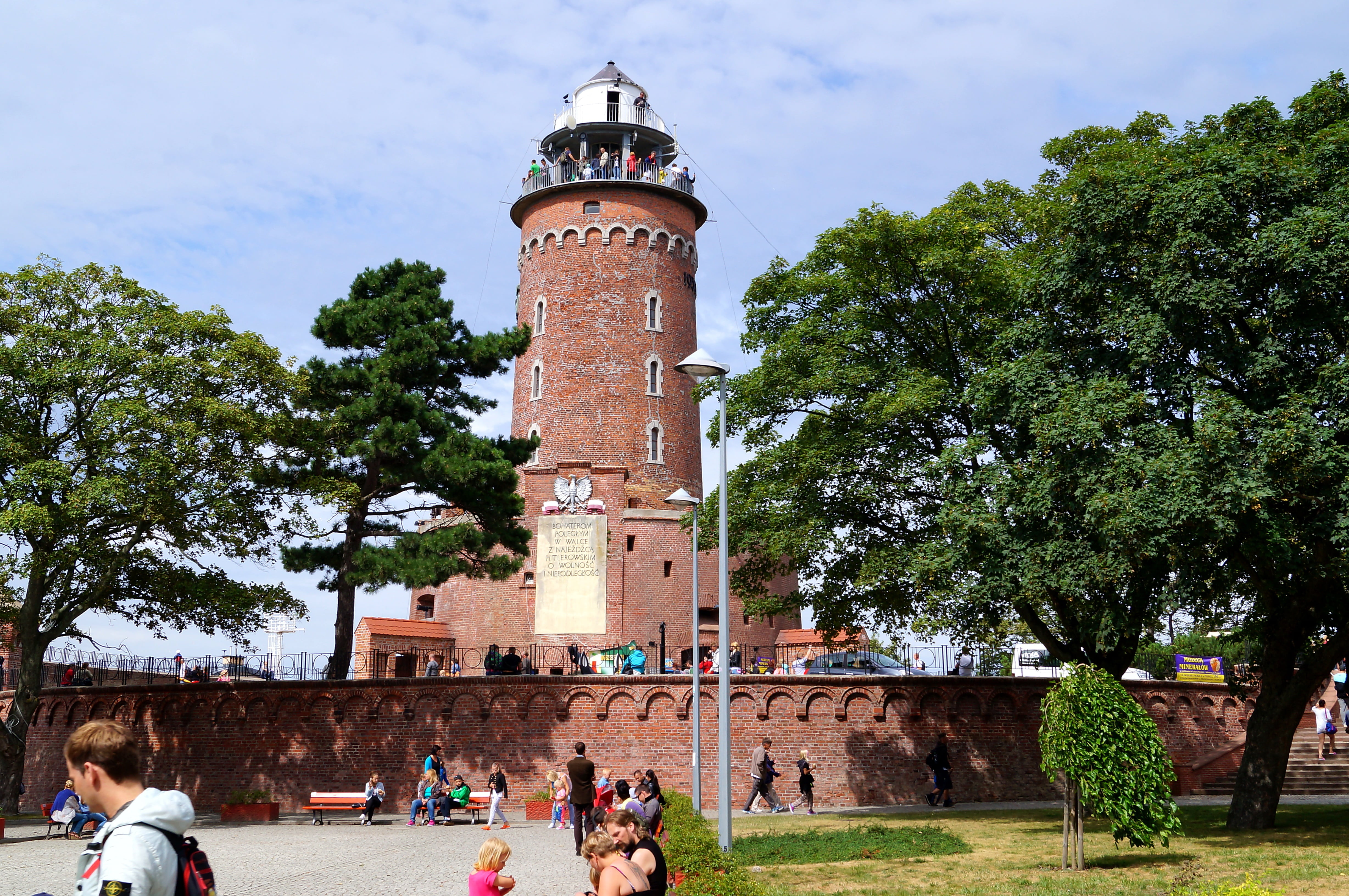 nature, adult, kolobrzeg, visit, 4K, baltic sea, building, large group of people, architecture, sky, crowd, lighthouse, group of people, outdoors, tower, HD Wallpaper