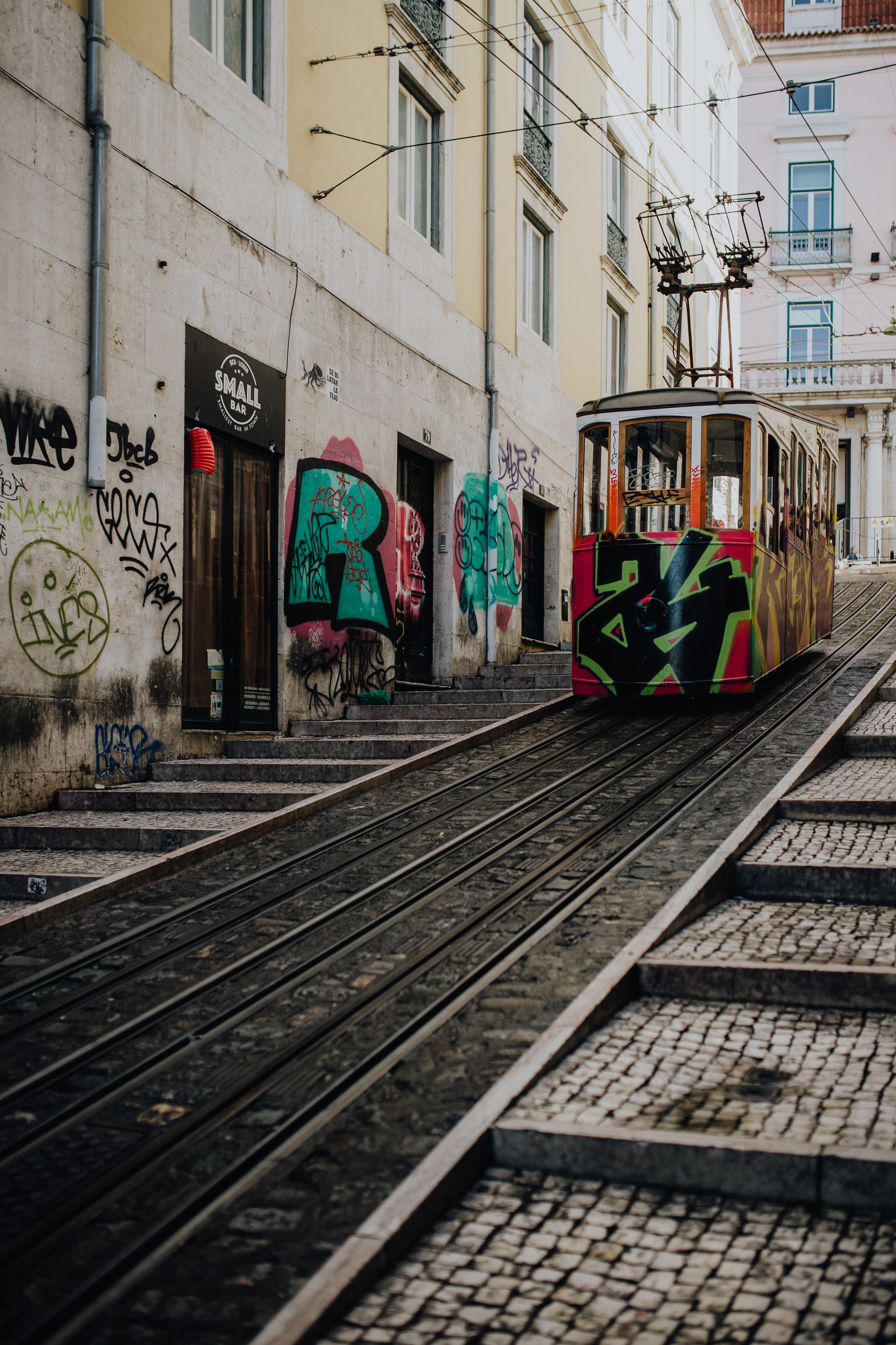 track, mode of transportation, day, graffiti, elevador, city, center, railroad track, da, public transportation, architecture, lisbon, Elevador da Glória, Phone HD Wallpaper