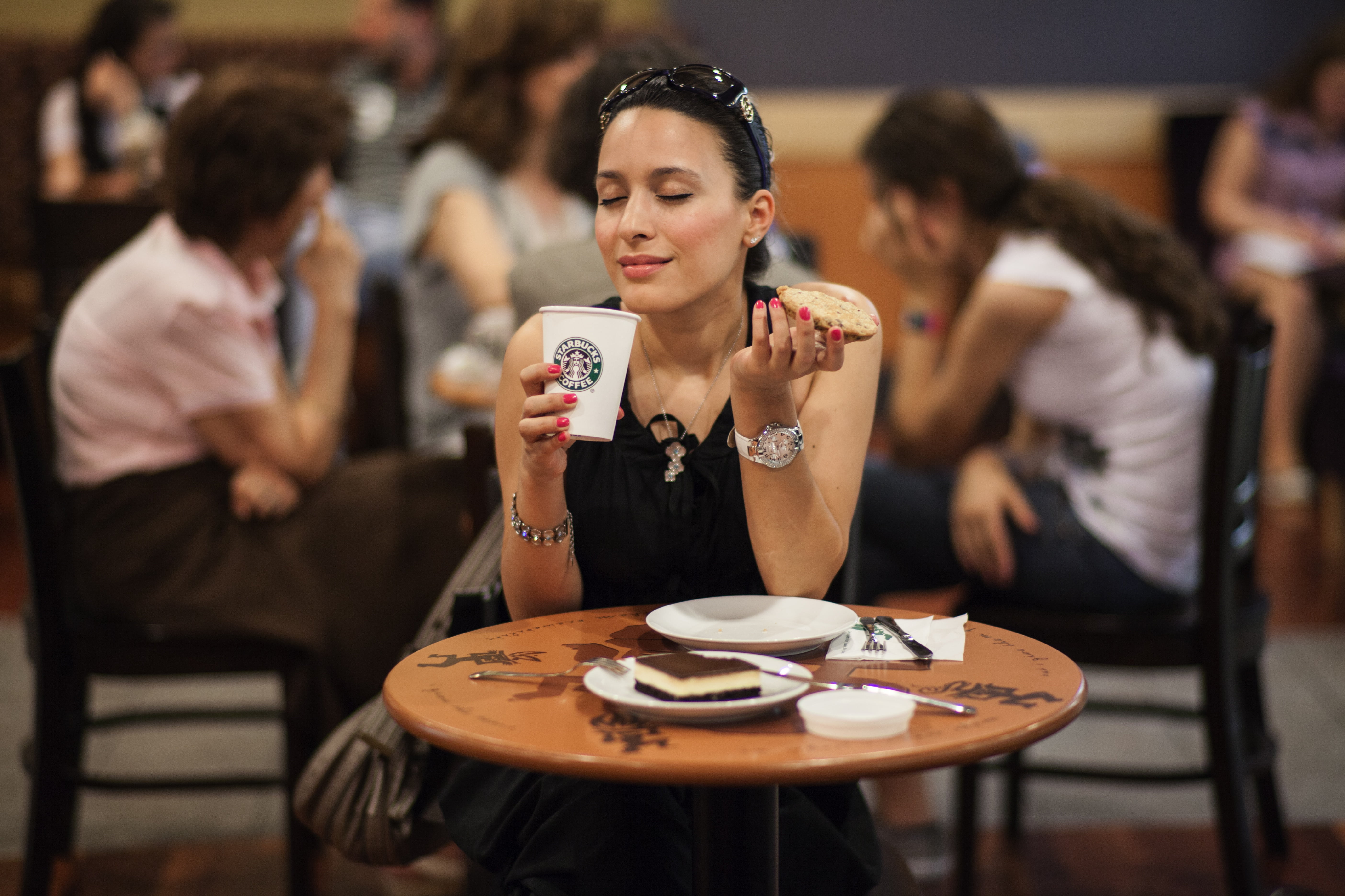 lifestyle, group of people, woman, young, the work, adult, model, holding, wearing, overview, focus on foreground, cookies, womens, sitting, food, human, HD Wallpaper
