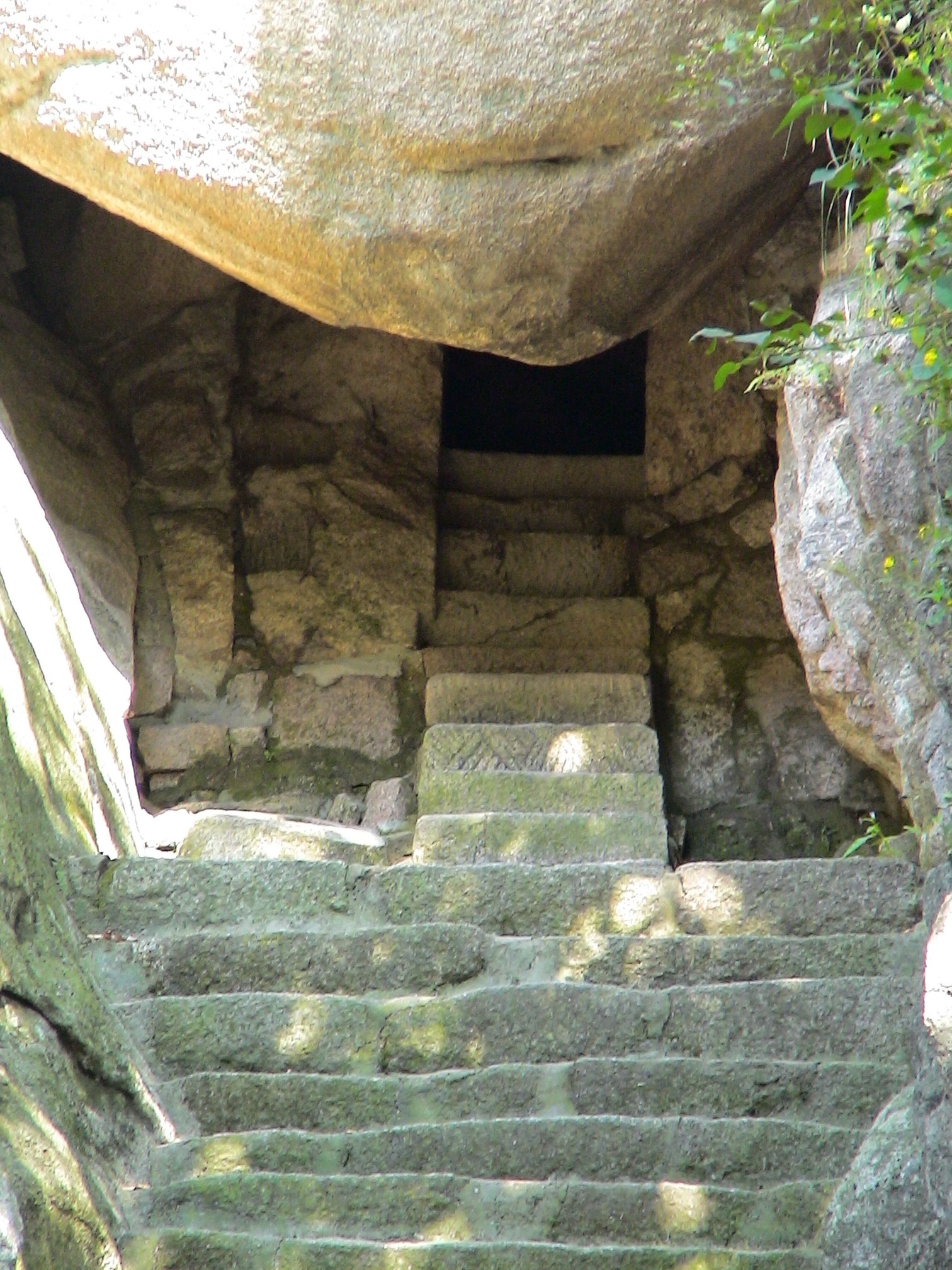 solid, phoenix hill, fengcheng, staircase, the past, building, no people, stairs, rise, outdoors, cave, away, old, 1080P, rock, travel destinations, höhenweg, Phone HD Wallpaper