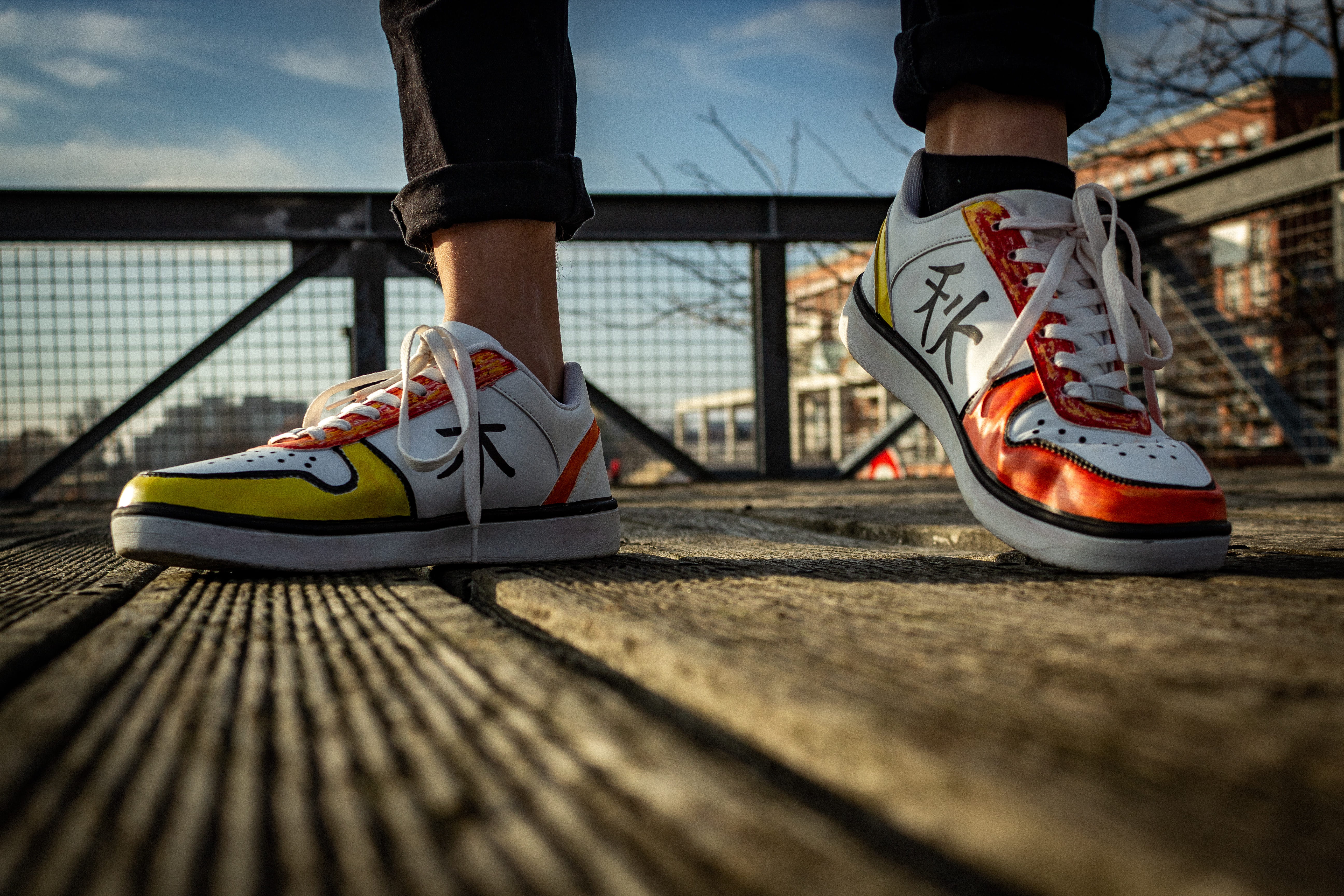 one person, outdoors, 5K, close-up, rubber shoes, sports shoe, selective focus, wear, lifestyles, sport, day, nature, surface level, photo, body part, HD Wallpaper