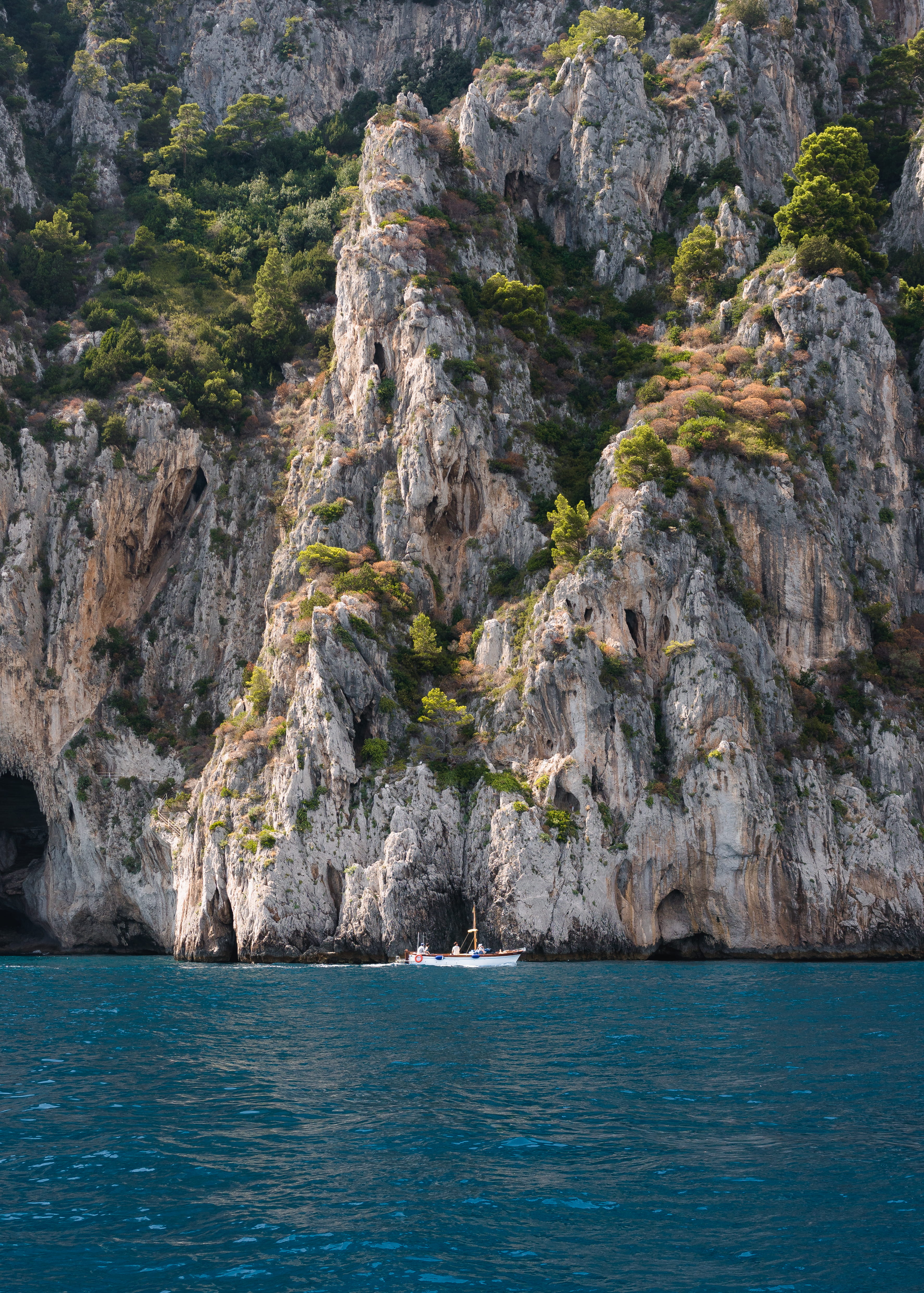 boat, scenic, geology, land, scenics - nature, 4K, sea, formation, beauty in nature, marine, tranquil scene, outdoors, nature, rock - object, solid, eroded, Phone HD Wallpaper