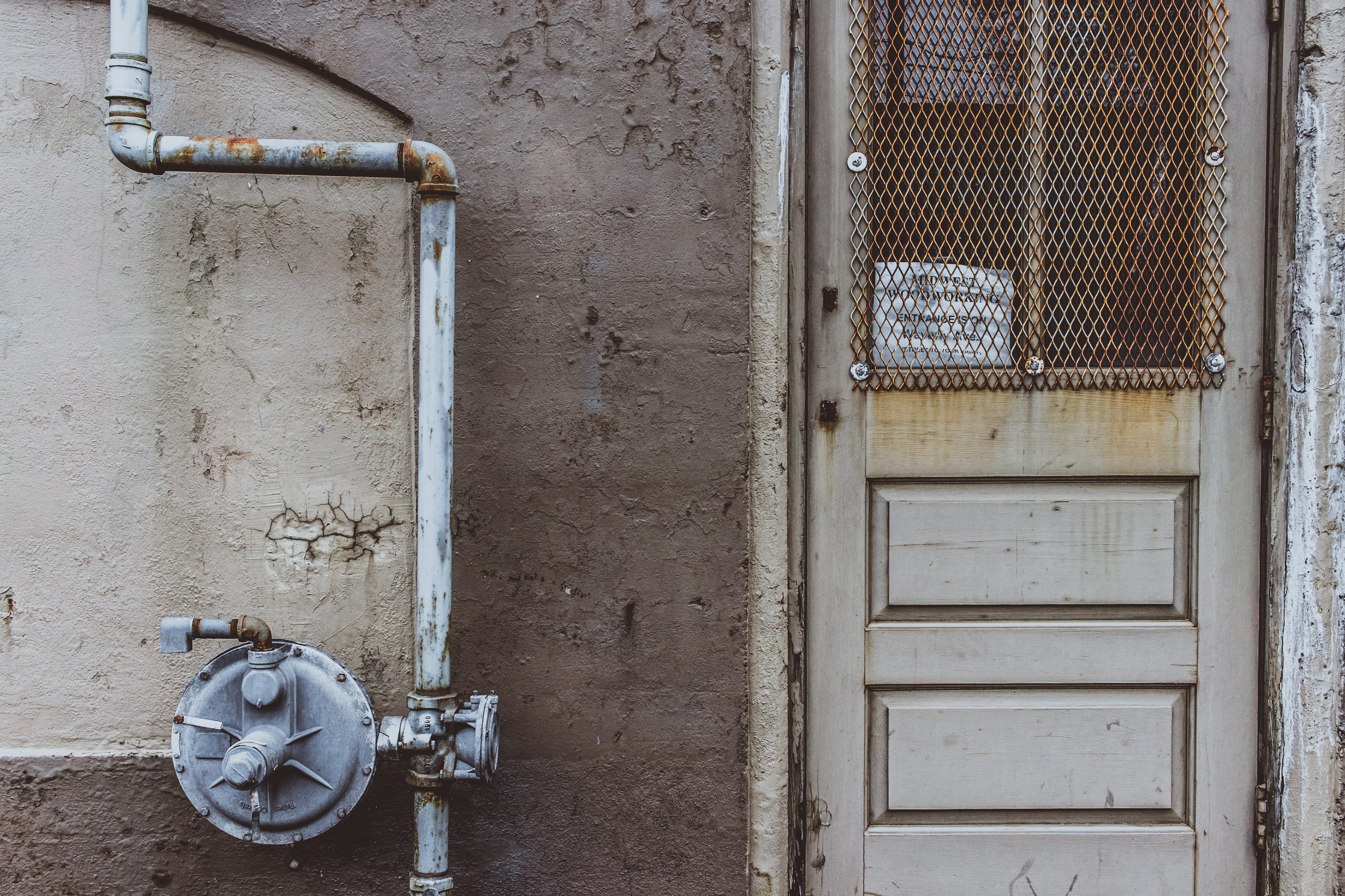wall, entrance, weathered, safety, metal, gray, rusty, wall - building feature, old, building exterior, outdoors, built structure, pipe - tube, architecture, HD Wallpaper