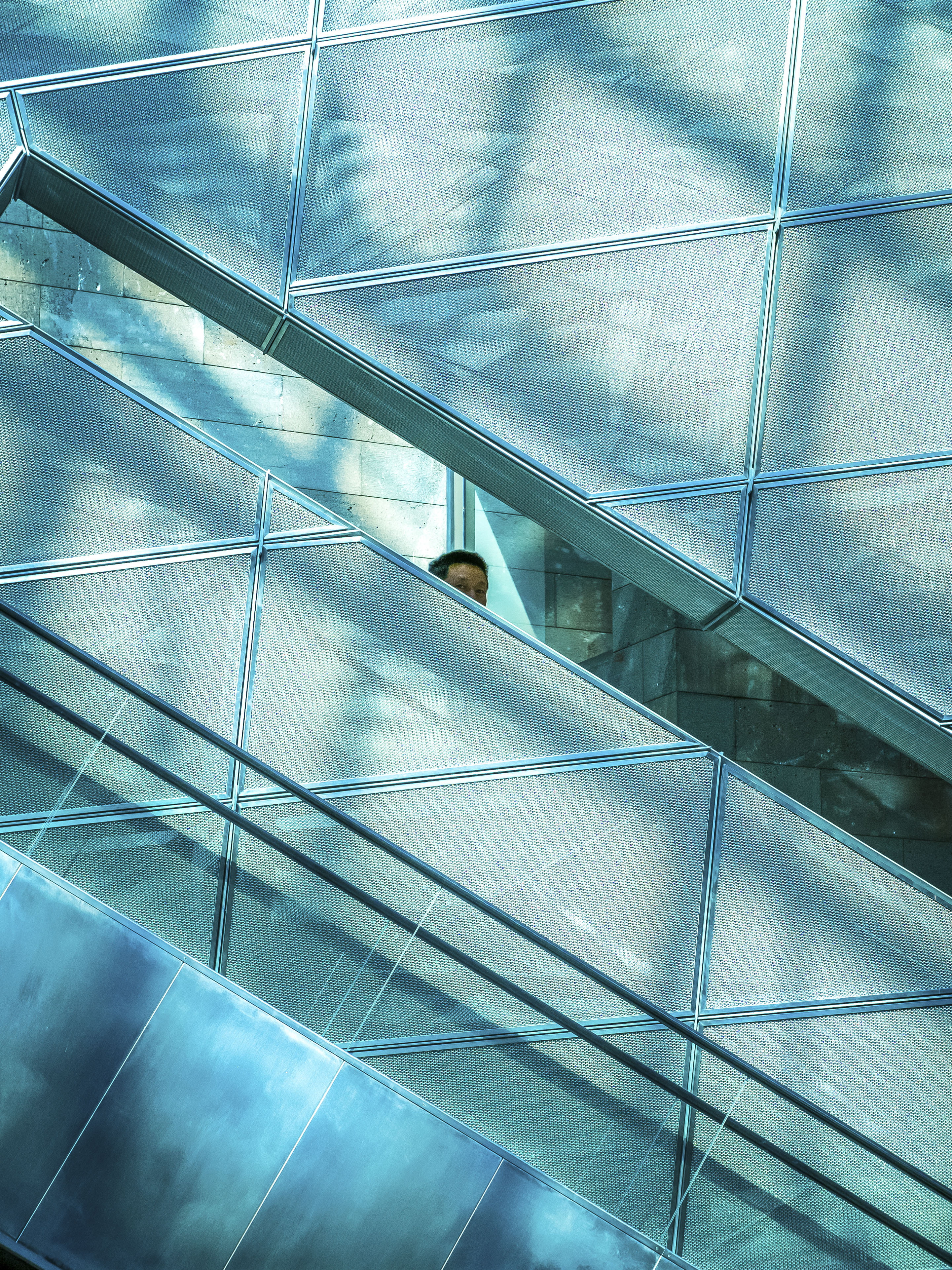 standing, mall, city, window, glass - Material, no people, beside, day, ceiling, staircase, wall, modern, man, steps and staircases, escalator, architecture, Phone HD Wallpaper