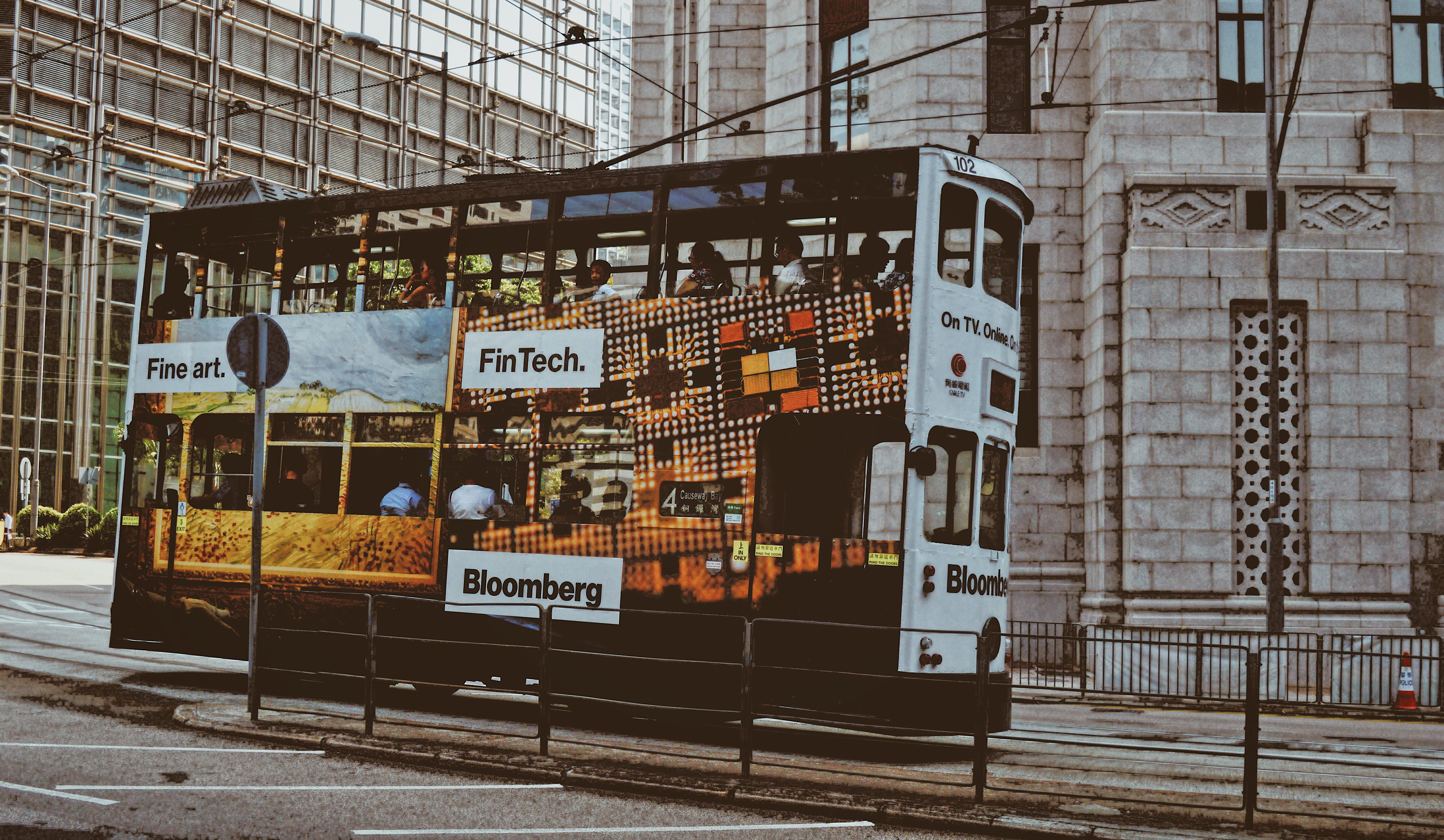 kiosk, outdoors, vehicle, day, street, intersection, building, built structure, urban, communication, western script, information, asphalt, tarmac, no people, HD Wallpaper