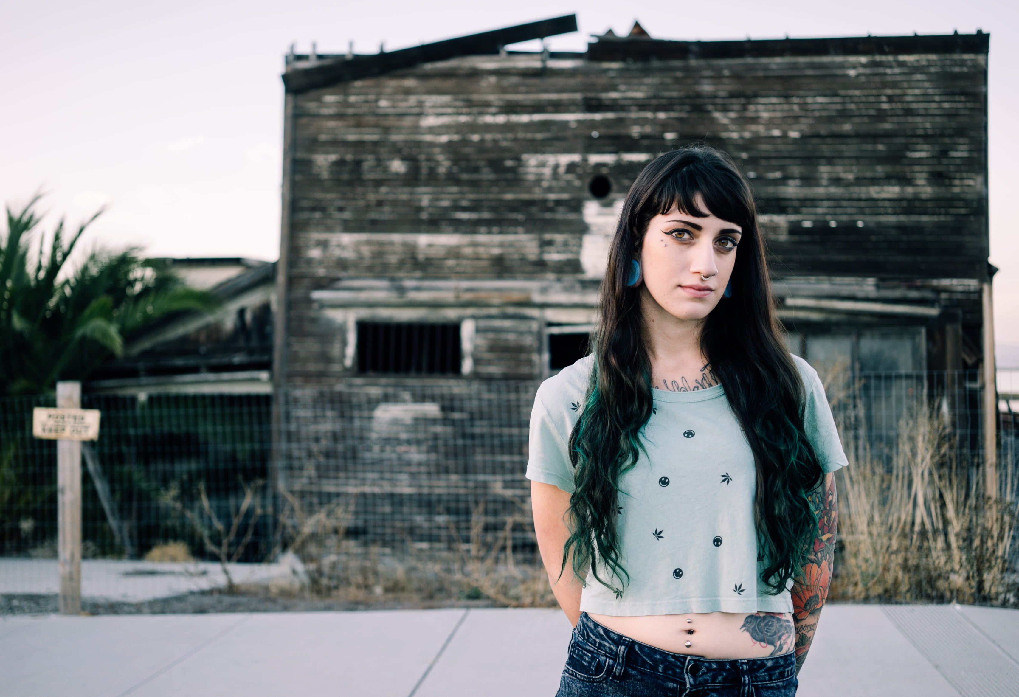 front view, crew, beautiful woman, young adult, cool, girl, white, lifestyles, stoner, shirt, print, young women, wooden, building, style, looking at camera, HD Wallpaper