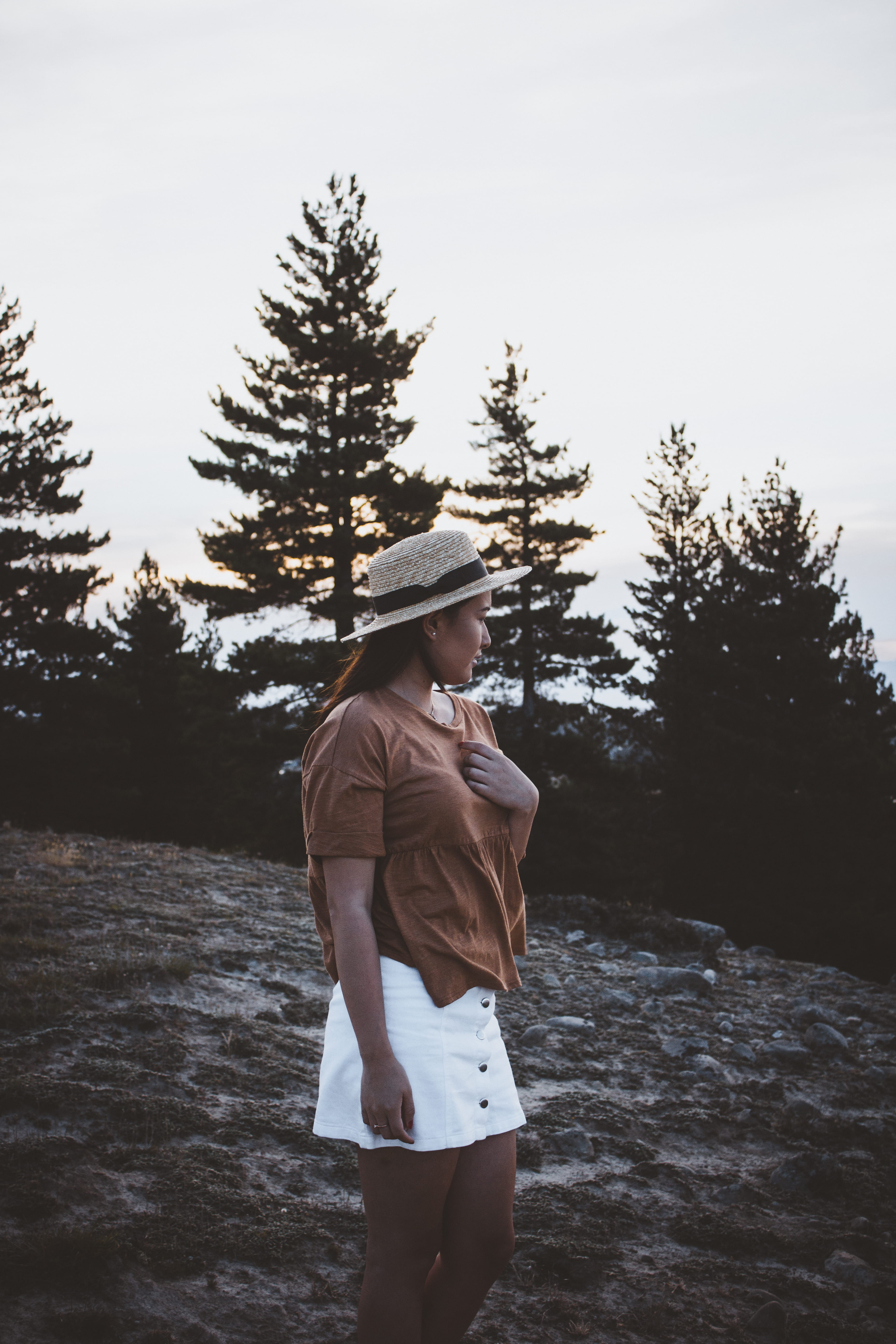 hat, woman, beige, three quarter length, formation, beauty in nature, nature, warm clothing, plant, shirt, one person, short, sunset, sleeved, clothing, Phone HD Wallpaper