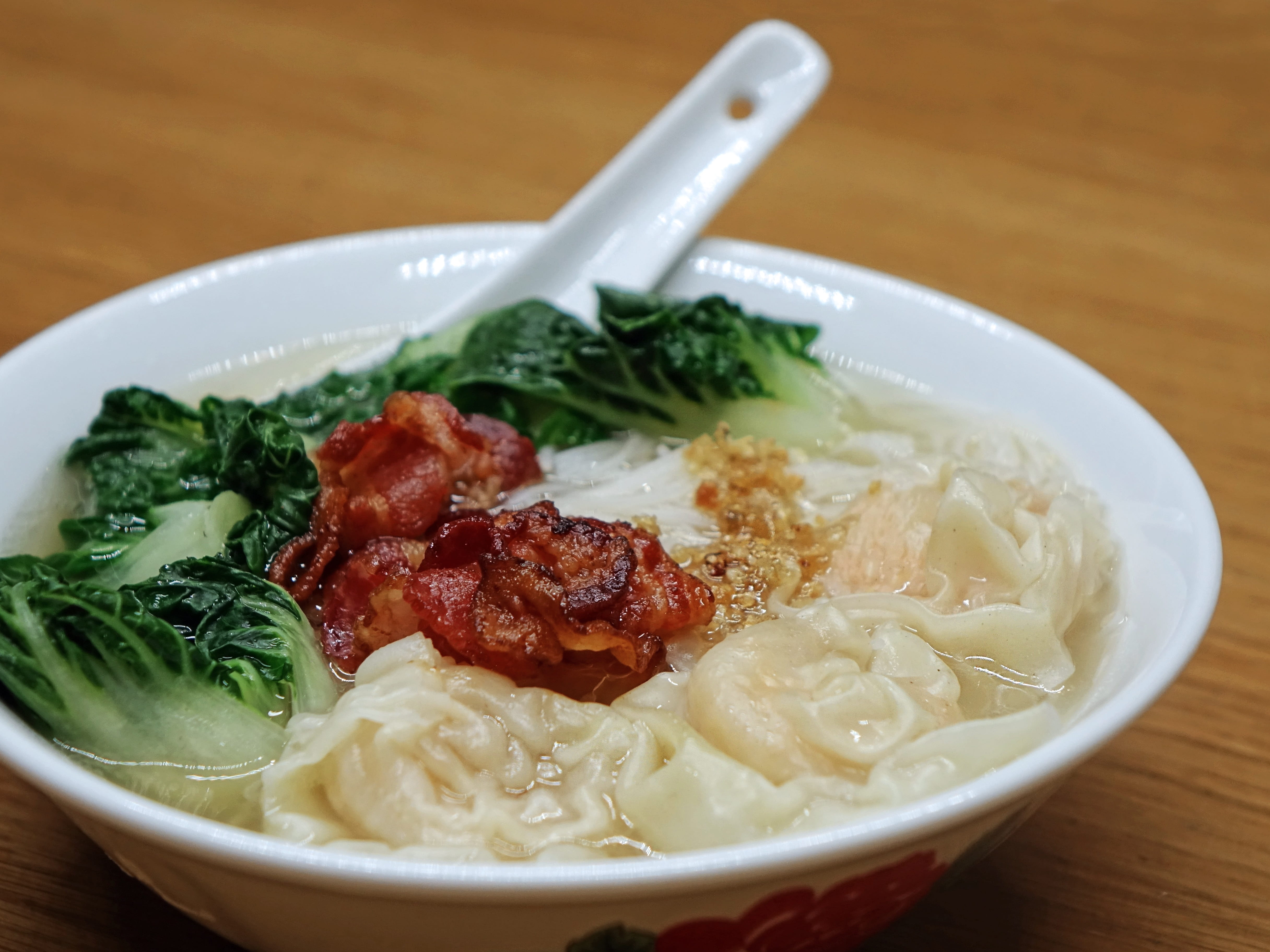 healthy eating, wanton, shrimp, soup, food, garnish, bowl, focus on foreground, wellbeing, close-up, chinese food, 4K, indoors, italian food, no people, HD Wallpaper