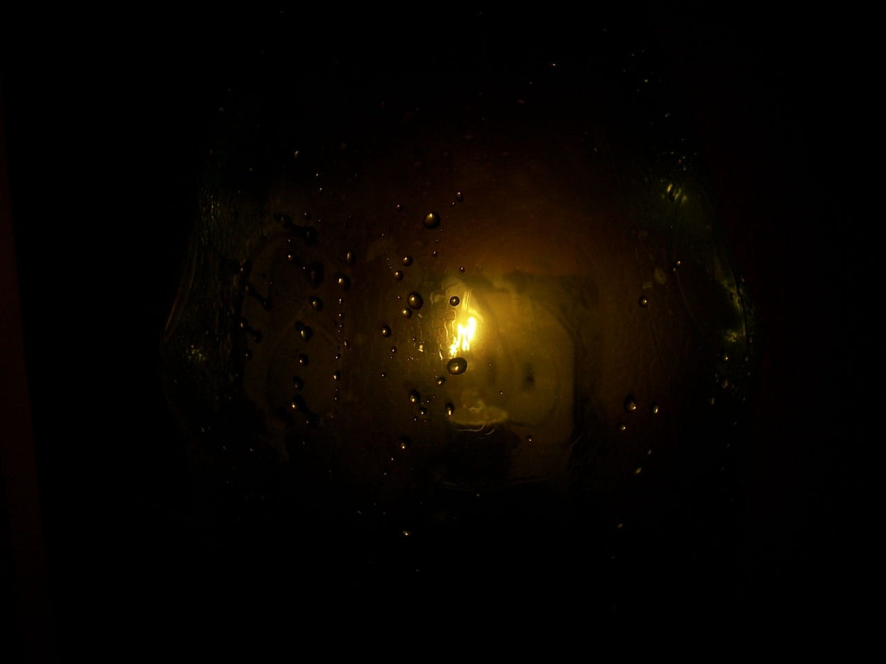 720P, studio shot, Dim, water, dark, Window, space, black background, food and drink, glass, illuminated, mystery, Light, Drops, no people, close-up, indoors, HD Wallpaper