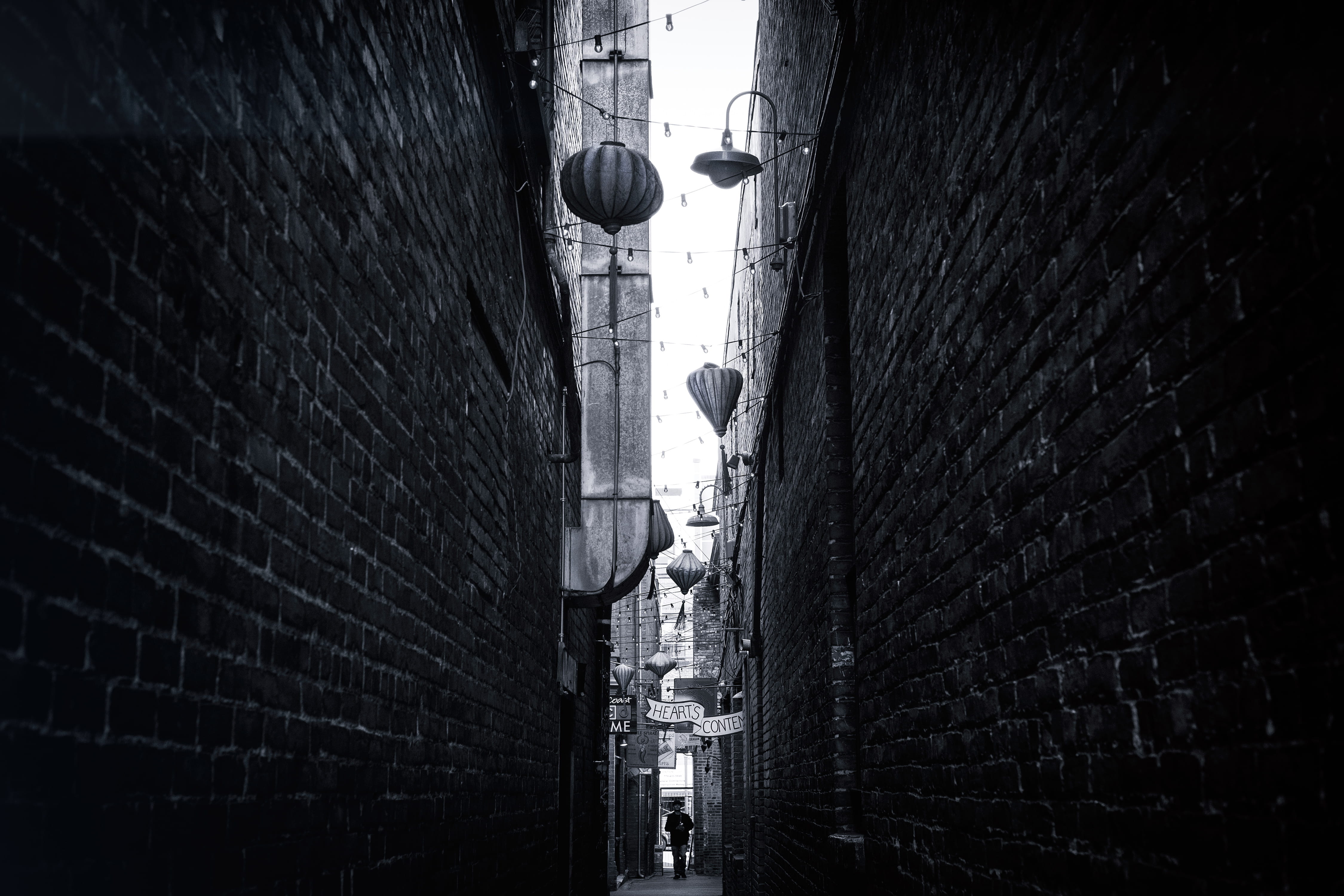 nature, brick, victoria bc, city, victoria, architecture, day, narrow, street, built structure, lighting equipment, in a row, light, low angle view, building, HD Wallpaper