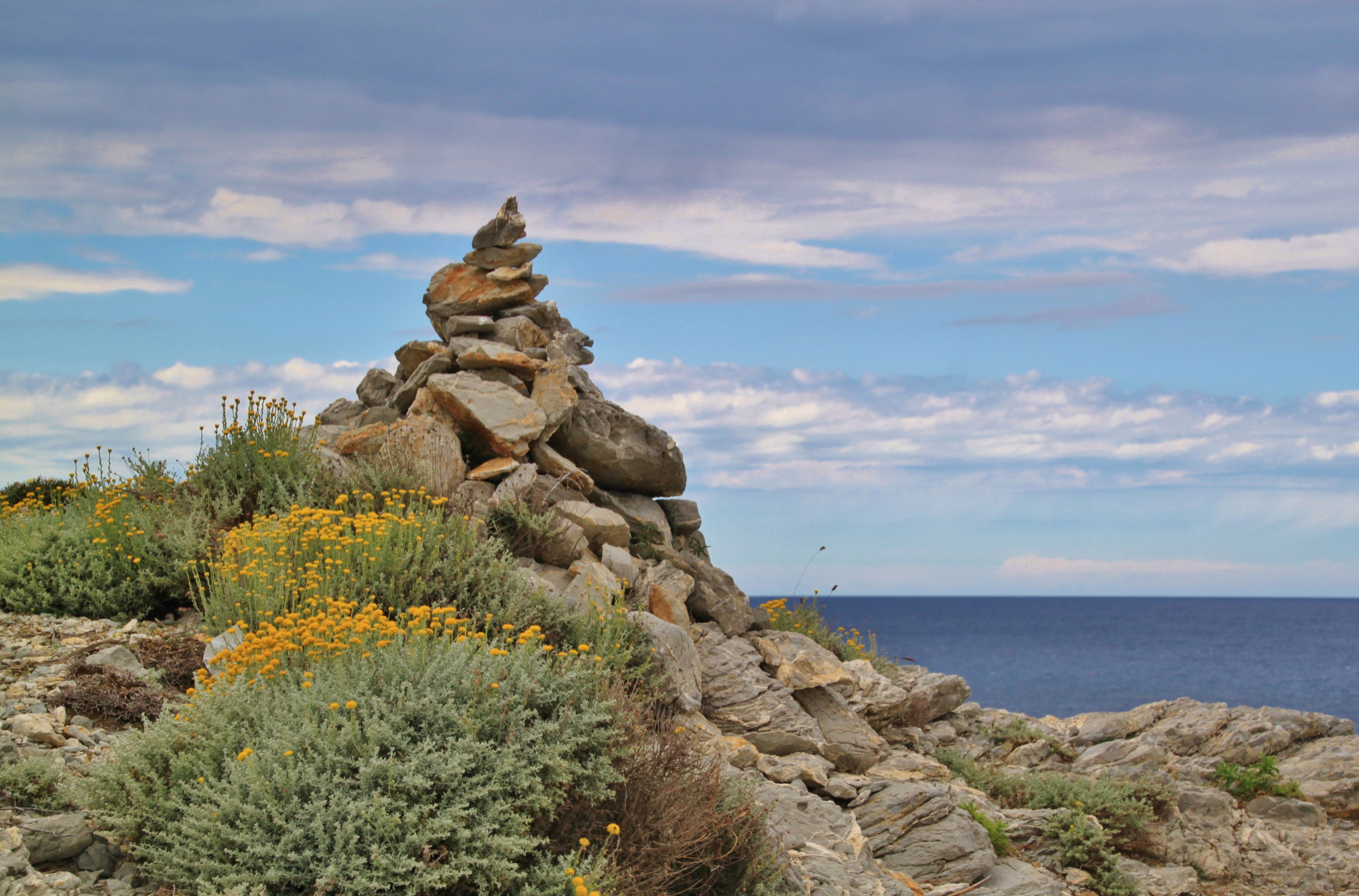 rocks, mark, balearic islands, rock formation, marker characters, spain, rocky coast, plants, migratory character, signposts, stack, outdoors, 4K, waymarks, HD Wallpaper