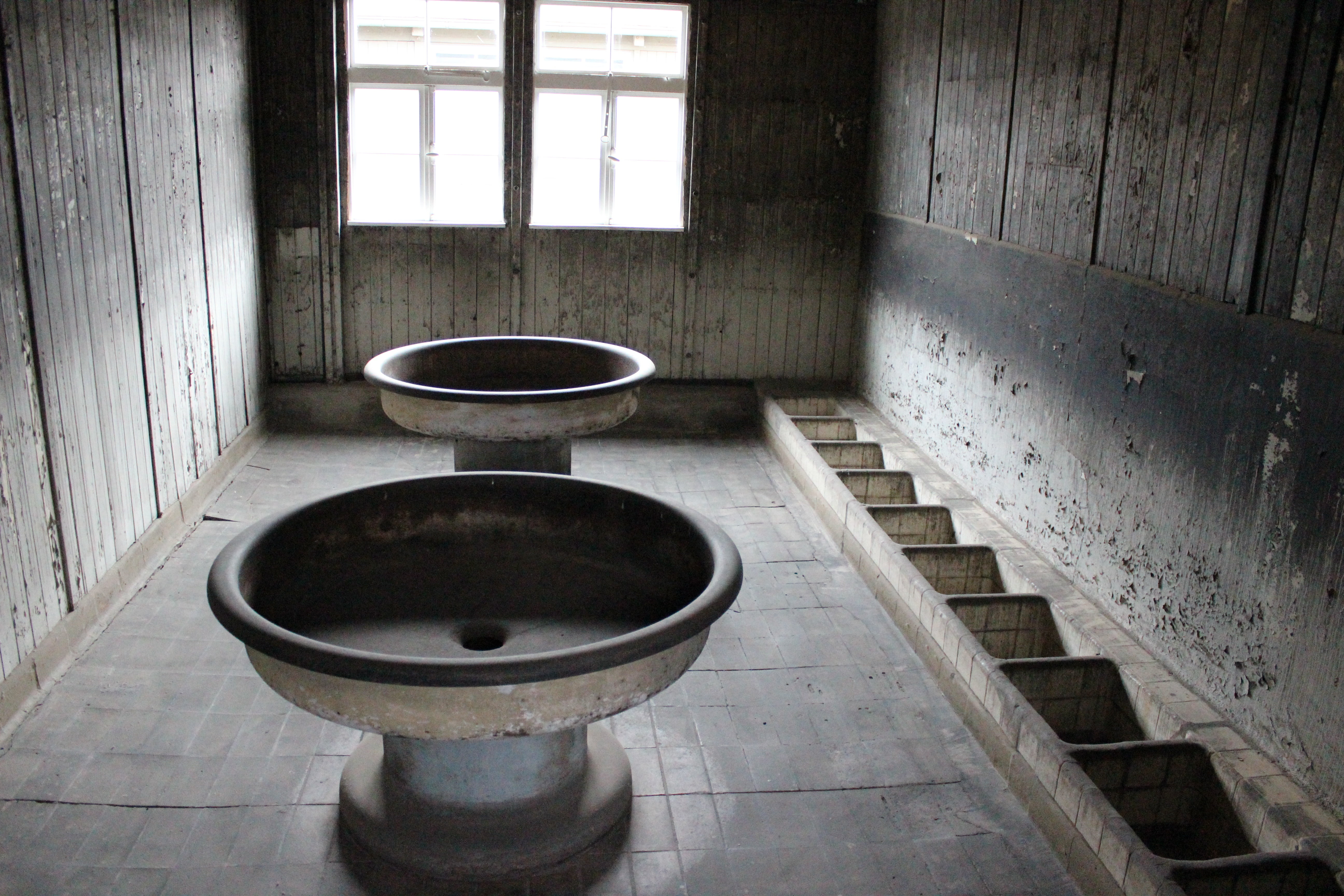 gloomily, toilet bowl, day, flooring, prison bathroom, prison, sink, window, abandoned, dirty, empty, architecture, old, no people, wall - building feature, HD Wallpaper