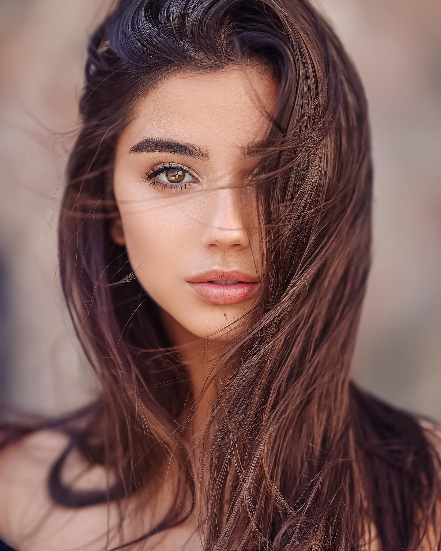 eyeliner, hair over one eye, women, brunette, 720P, Maja Strojek, makeup, Sagaj Photography, long hair, hair in face, brown eyes, portrait, Phone HD Wallpaper