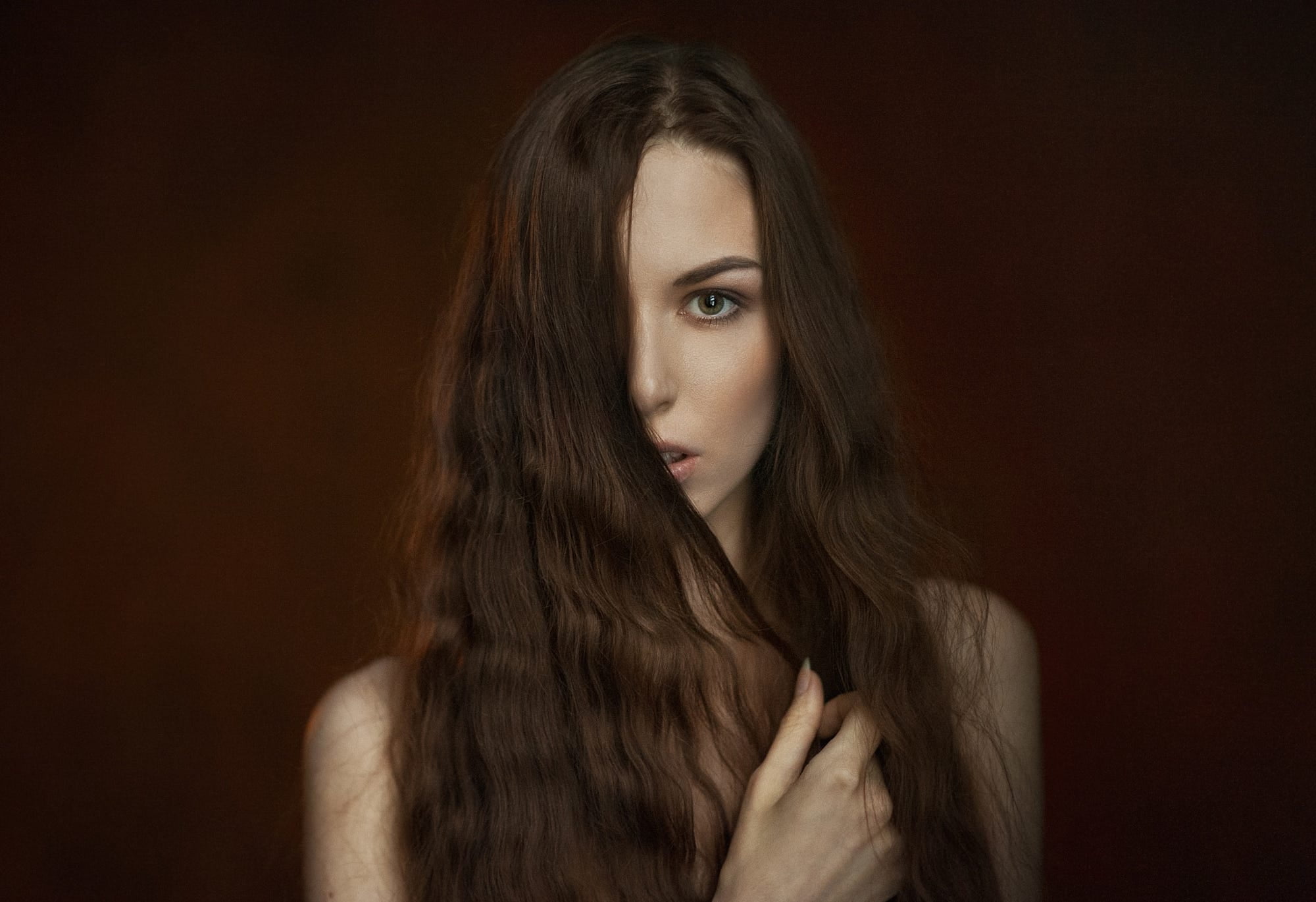 simple background, long hair, looking at viewer, women, brunette, open mouth, portrait, 1080P, wavy hair, hair over one eye, HD Wallpaper