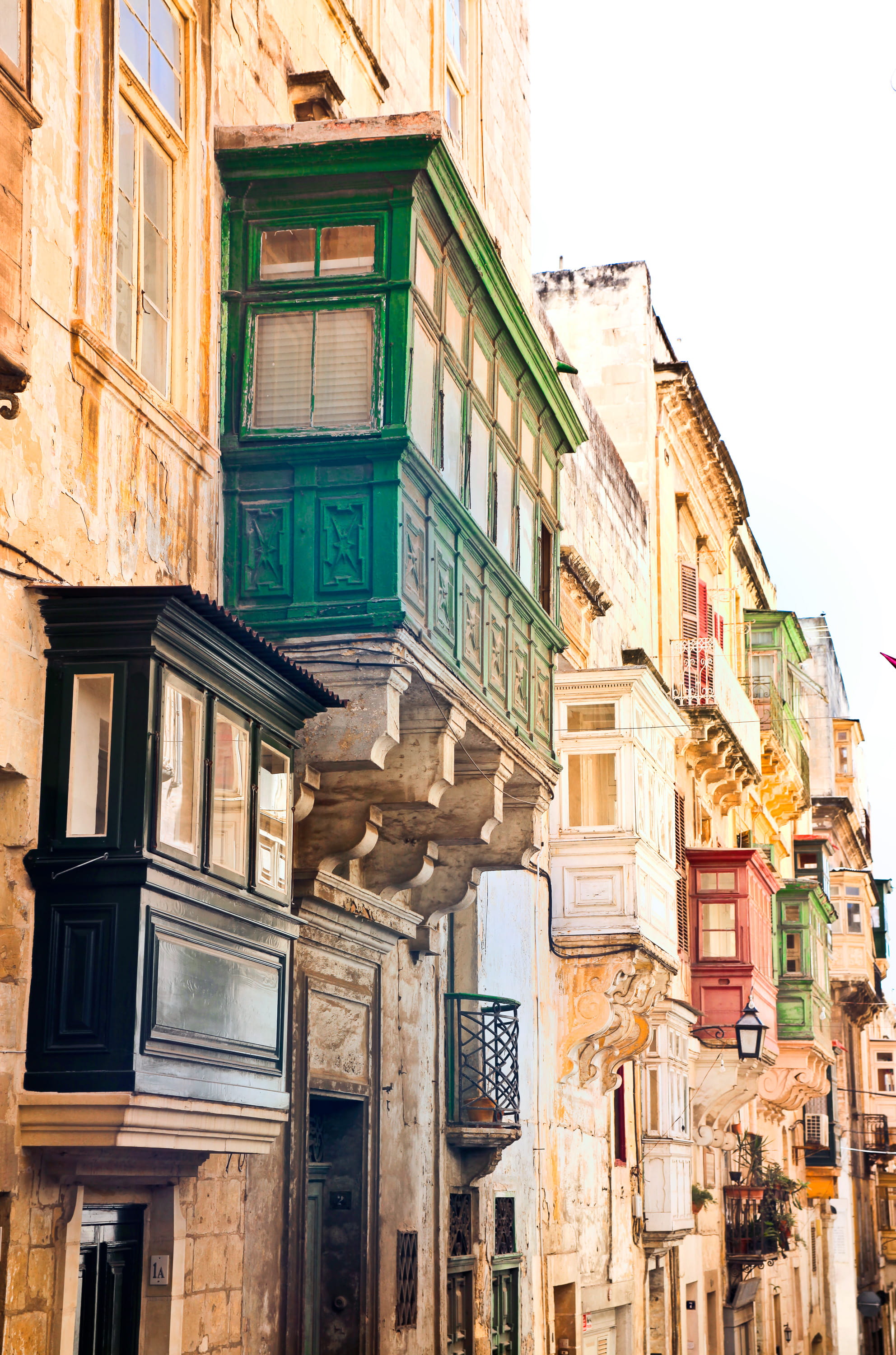 island, nature, building exterior, street, village, no people, balcony, sky, built structure, malta, europe, valletta, building, daytime, wall - building feature, Phone HD Wallpaper