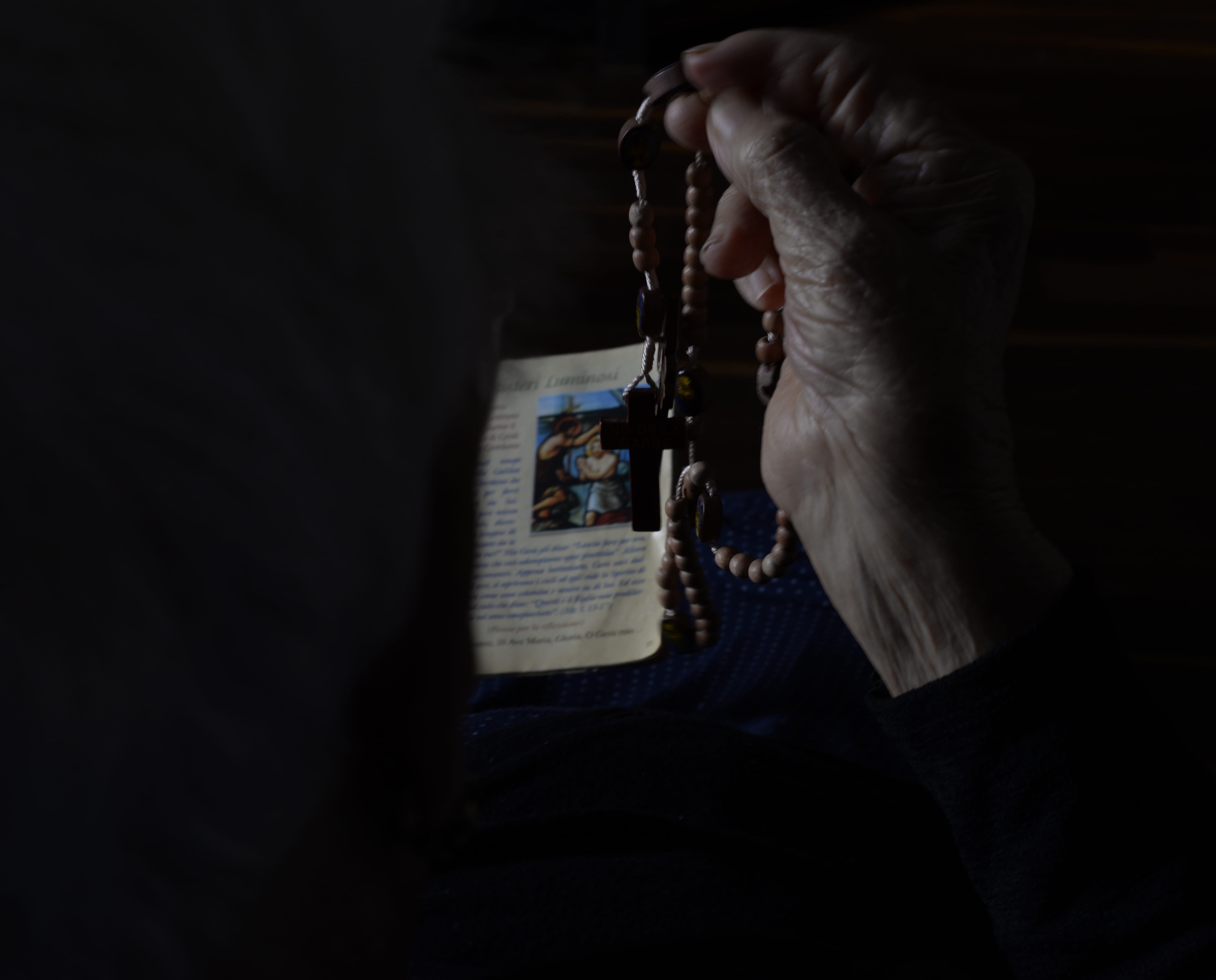 oldwoman, god, 4K, rome, holding, rosary, color, hands, communication, human hand, adult, studio shot, playing, one person, hand, pray, darkness, emotion, HD Wallpaper