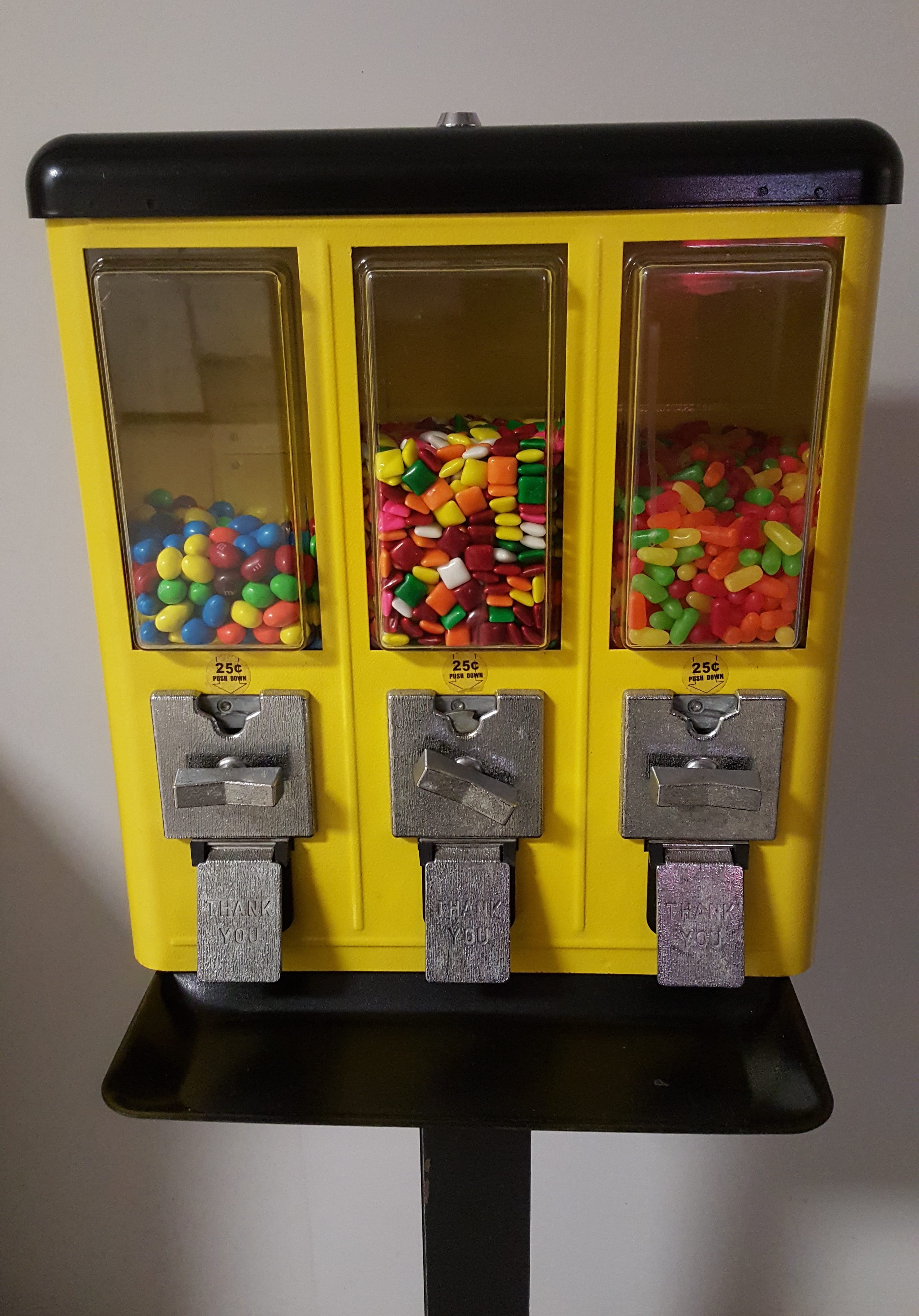 glass - material, no people, unhealthy eating, food, dessert, container, gumball, food and drink, machine, dispenser, freshness, snack, large group of objects, Phone HD Wallpaper