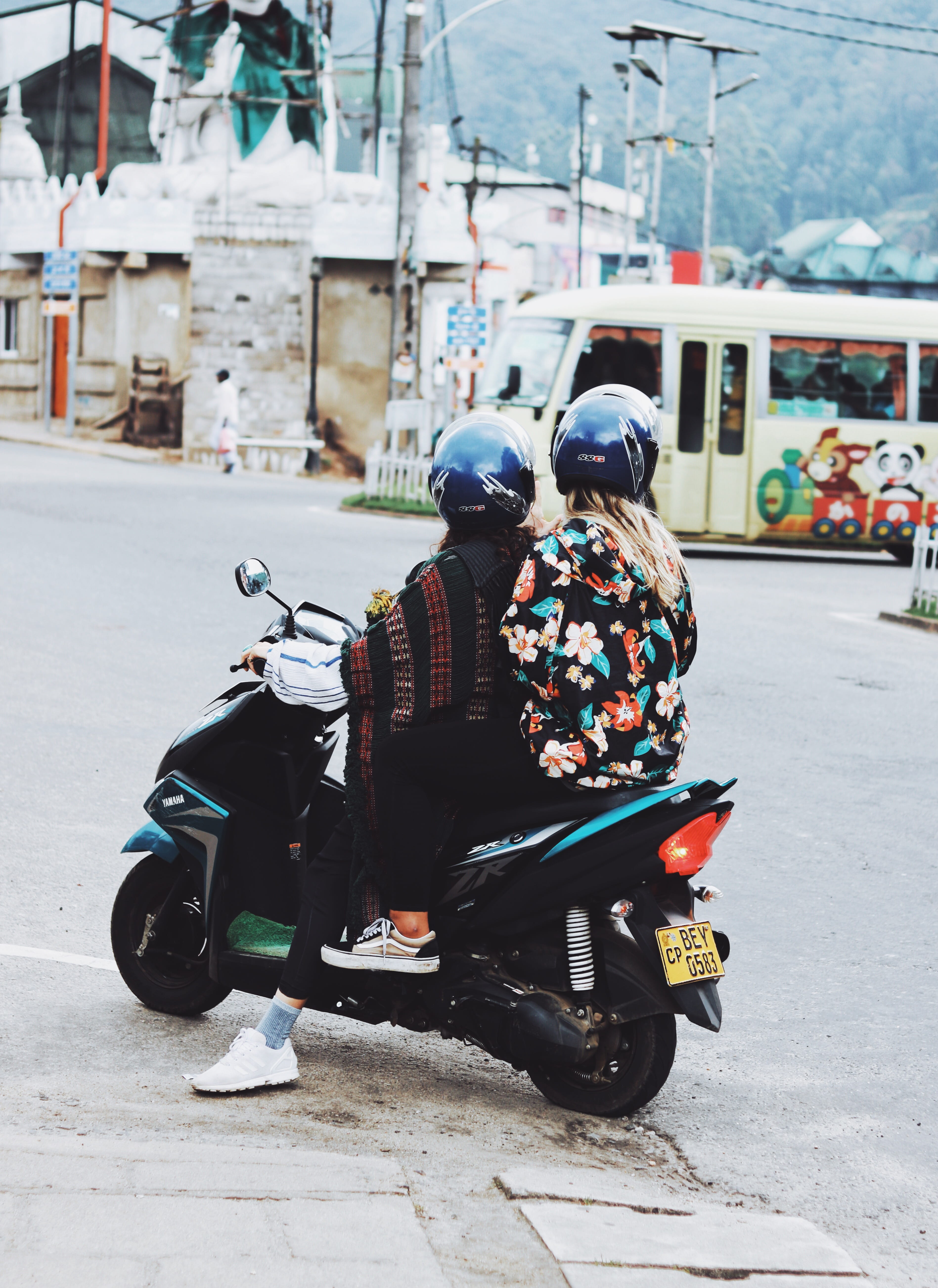 motor scooter, city, people, transportation, built structure, mode of transportation, real people, scooter, full length, nuwara eliya, motor, outdoors, Phone HD Wallpaper