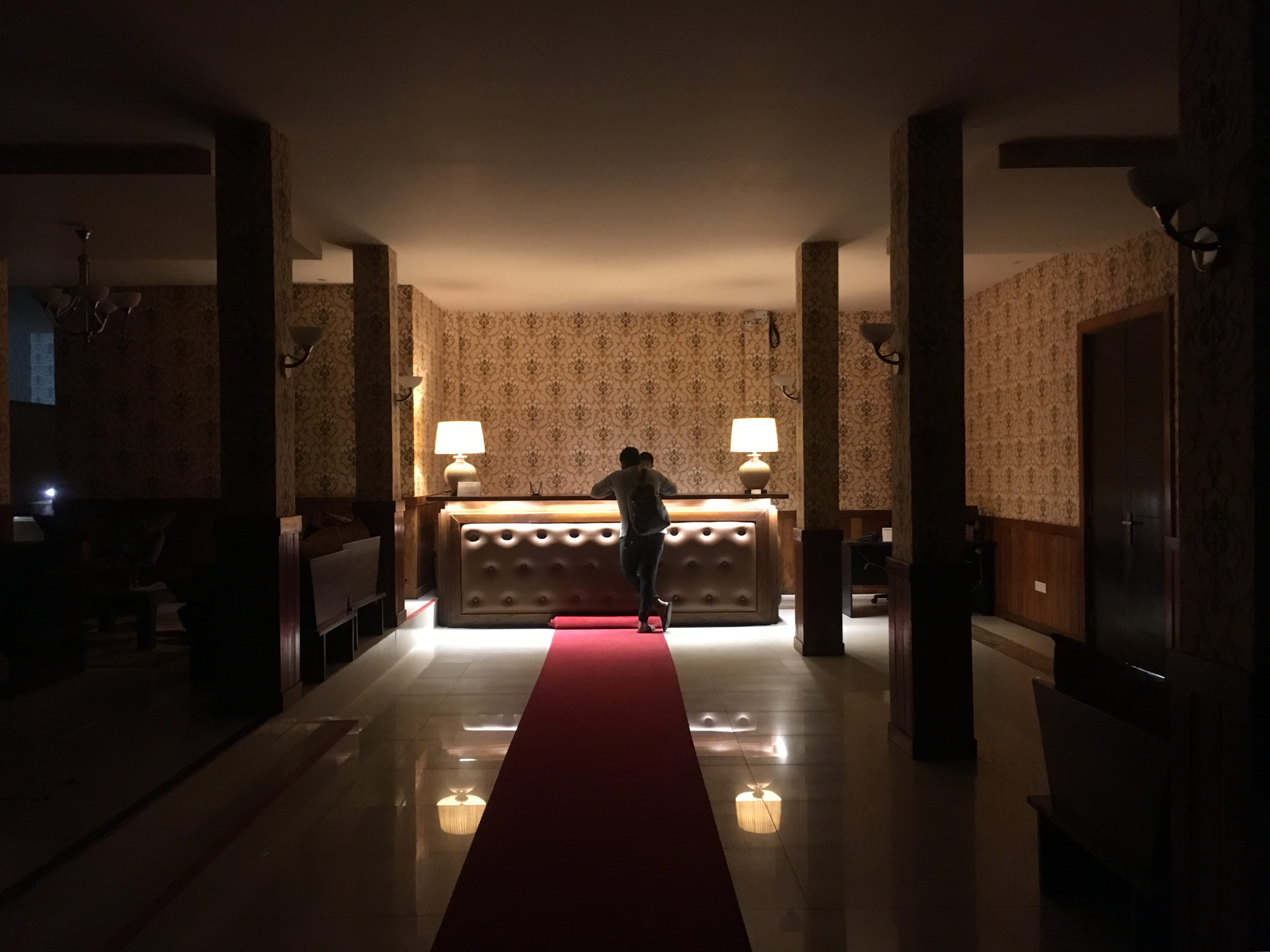 architecture, night, full length, gown, silhouette, couch, standing, leisure activity, nuwara eliya, minecraft, premiere, luxury, hotel, real people, flooring, HD Wallpaper