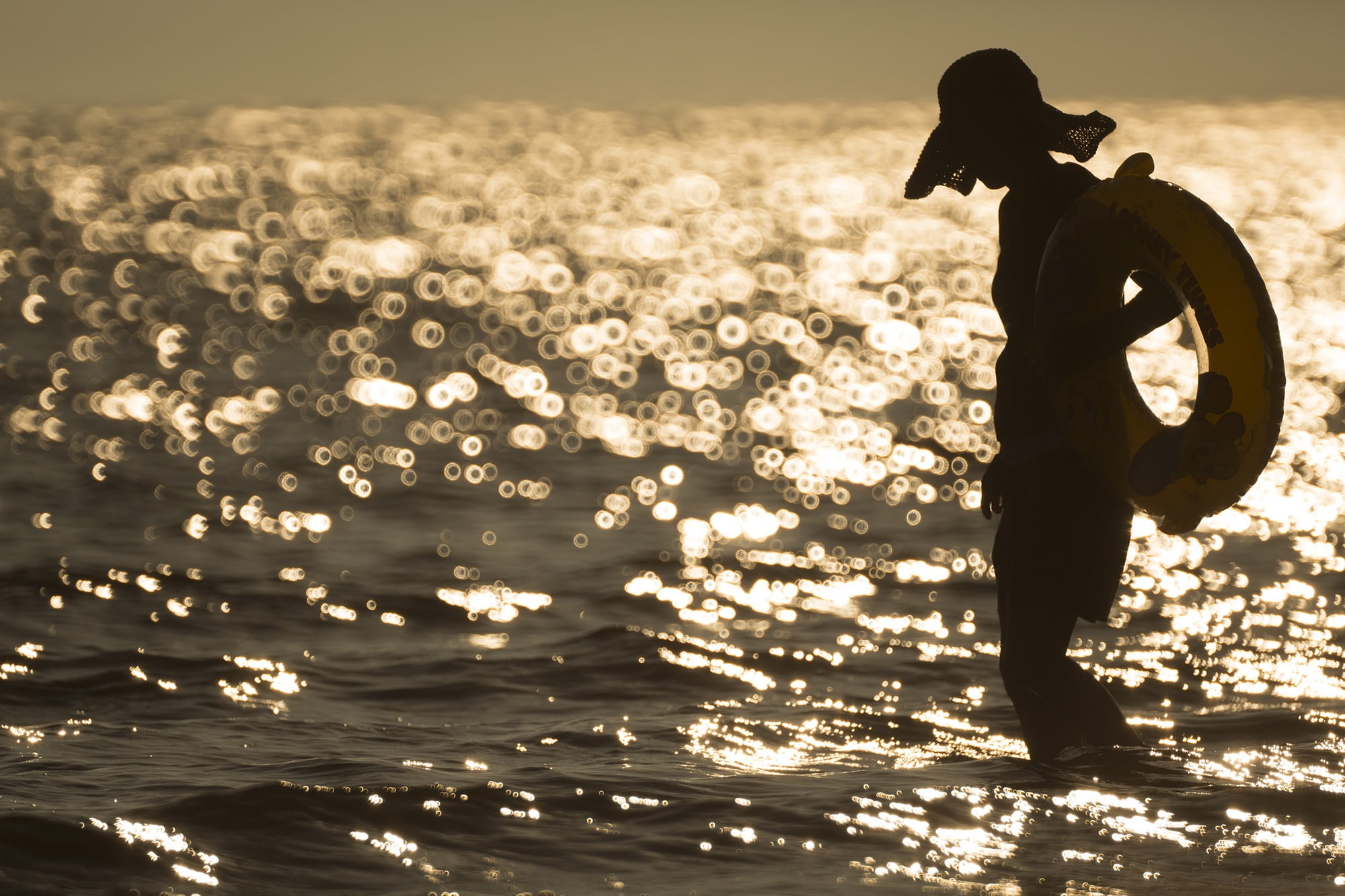 solar, leisure activity, life buoys, beach, lifebuoy, body, bokeh, shadow, swimming, woman, full length, nature, will, summer, sea side, adult, sunset, HD Wallpaper