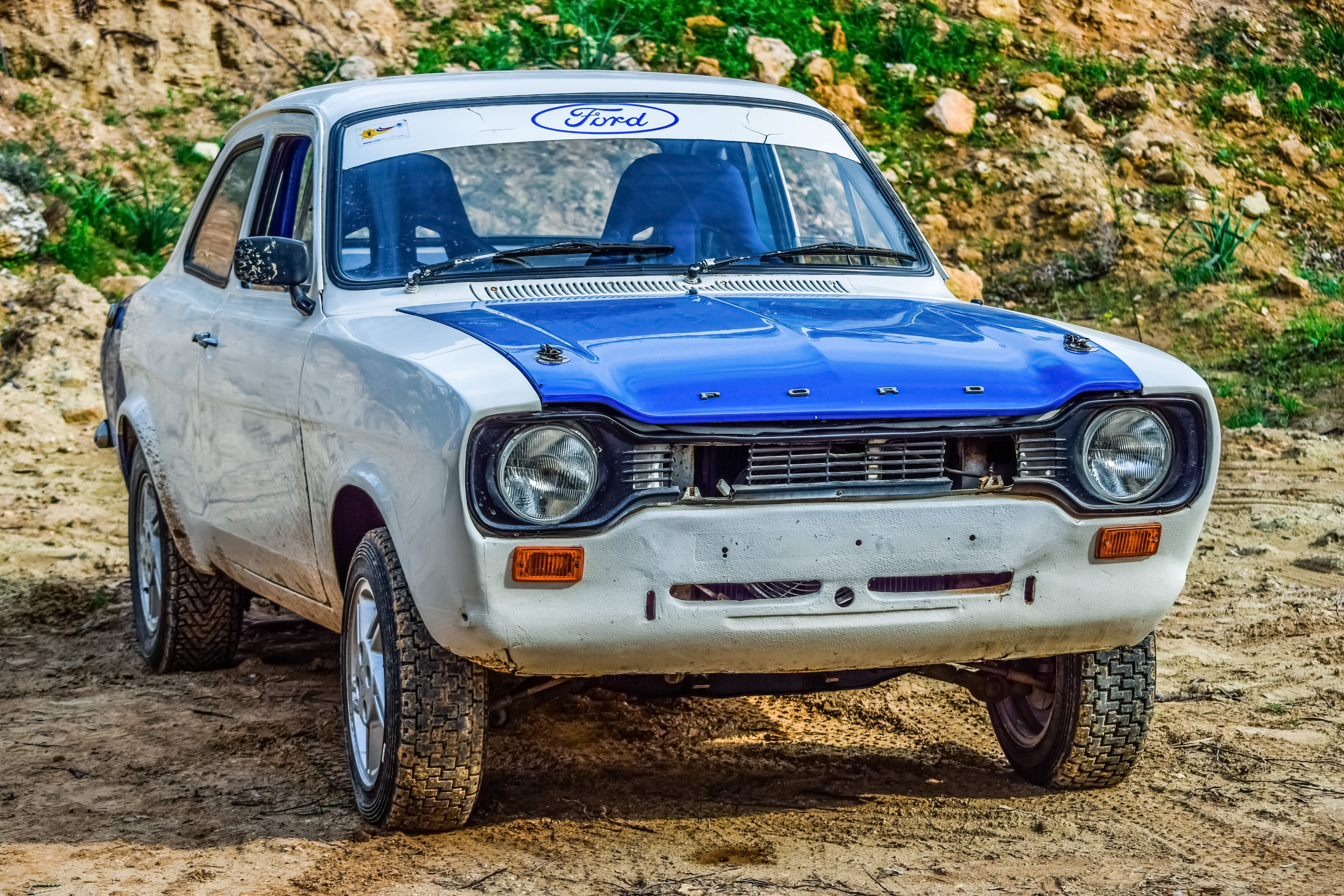nature, silver colored, vehicle, metal, old, blue, day, outdoors, ford, vintage car, classic, run-down, daytime, damaged, rally, stationary, car, chrome, HD Wallpaper