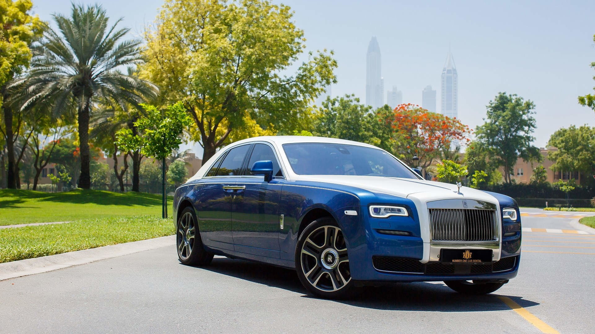 transportation, sky, built structure, Rolls Royce, land vehicle, office building exterior, Car, nature, palm tree, luxury, street, motor vehicle, skyscraper, HD Wallpaper