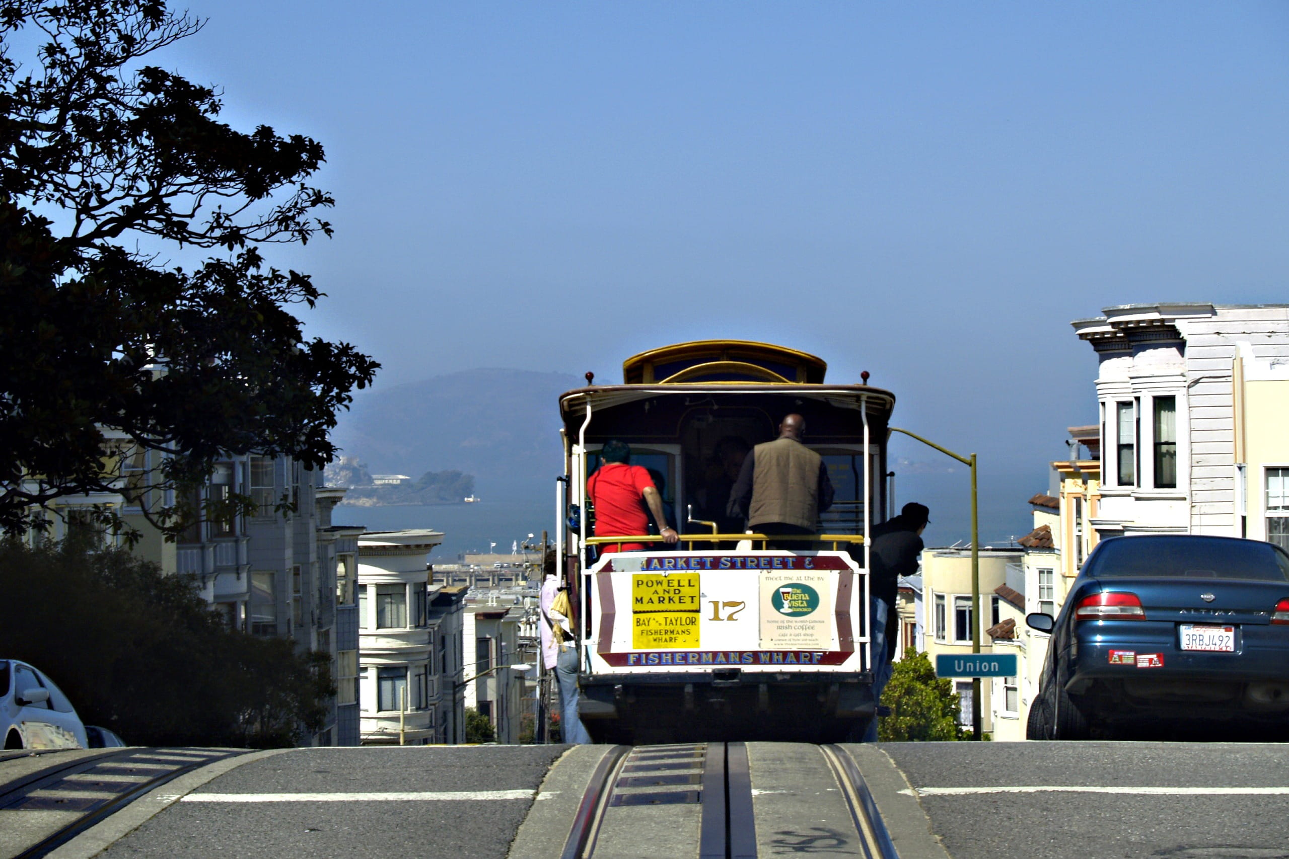 san francisco, no people, land vehicle, clear sky, 2K, San Francisco, Cable Car, day, mode of transportation, plant, nature, rides, road, cable car, outdoors, HD Wallpaper