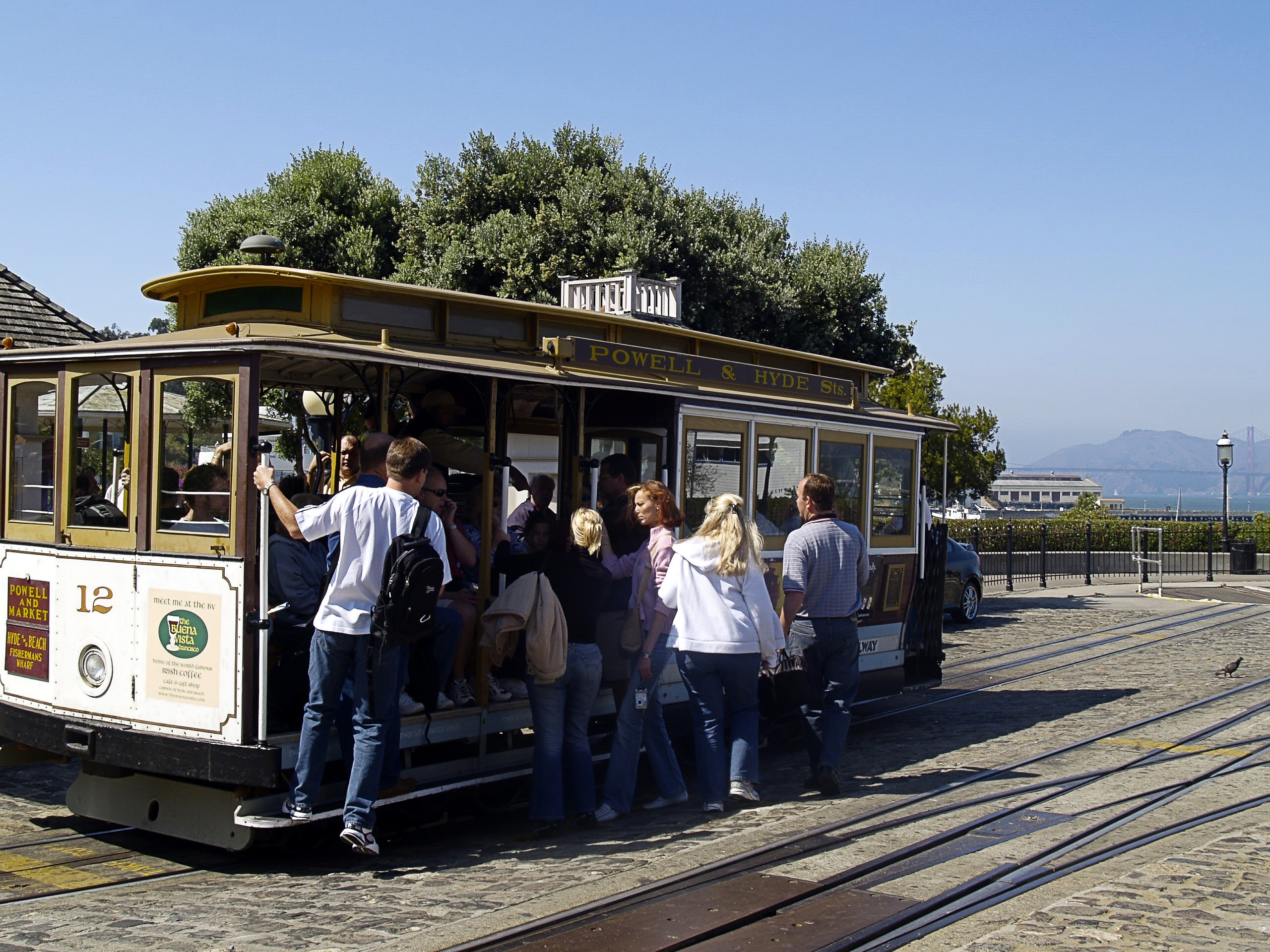 bus, land vehicle, 2K, public transportation, tracks, women, travel, adult, track, california, crowd, city, train, tourist attraction, usa, real people, HD Wallpaper
