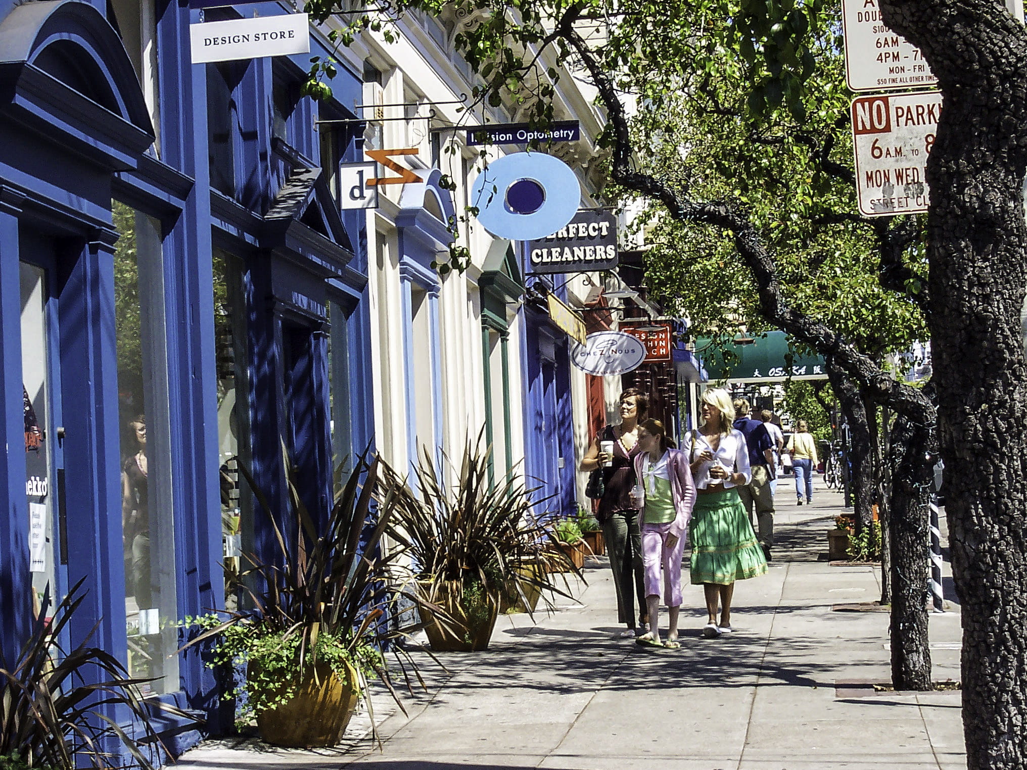 built structure, real people, building exterior, travel Destinations, san francisco, day, city, fillmore, photo, tree, California, california, plant, sidewalk, HD Wallpaper