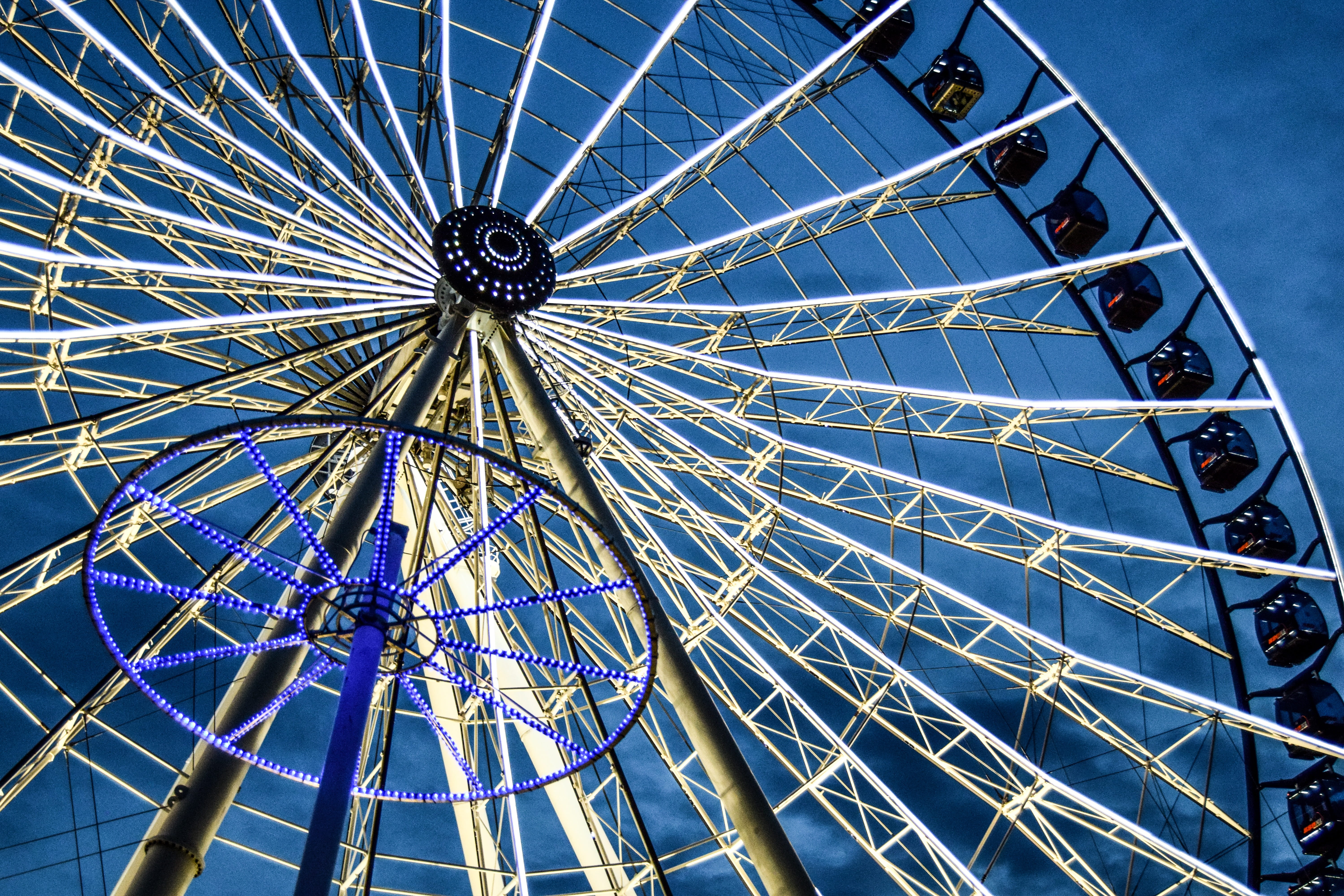 architecture, wheel, outdoors, day, shape, sky, mexico, game, amusement park ride, leisure activity, metal, geometric shape, mechanical, rides, amusement park, HD Wallpaper