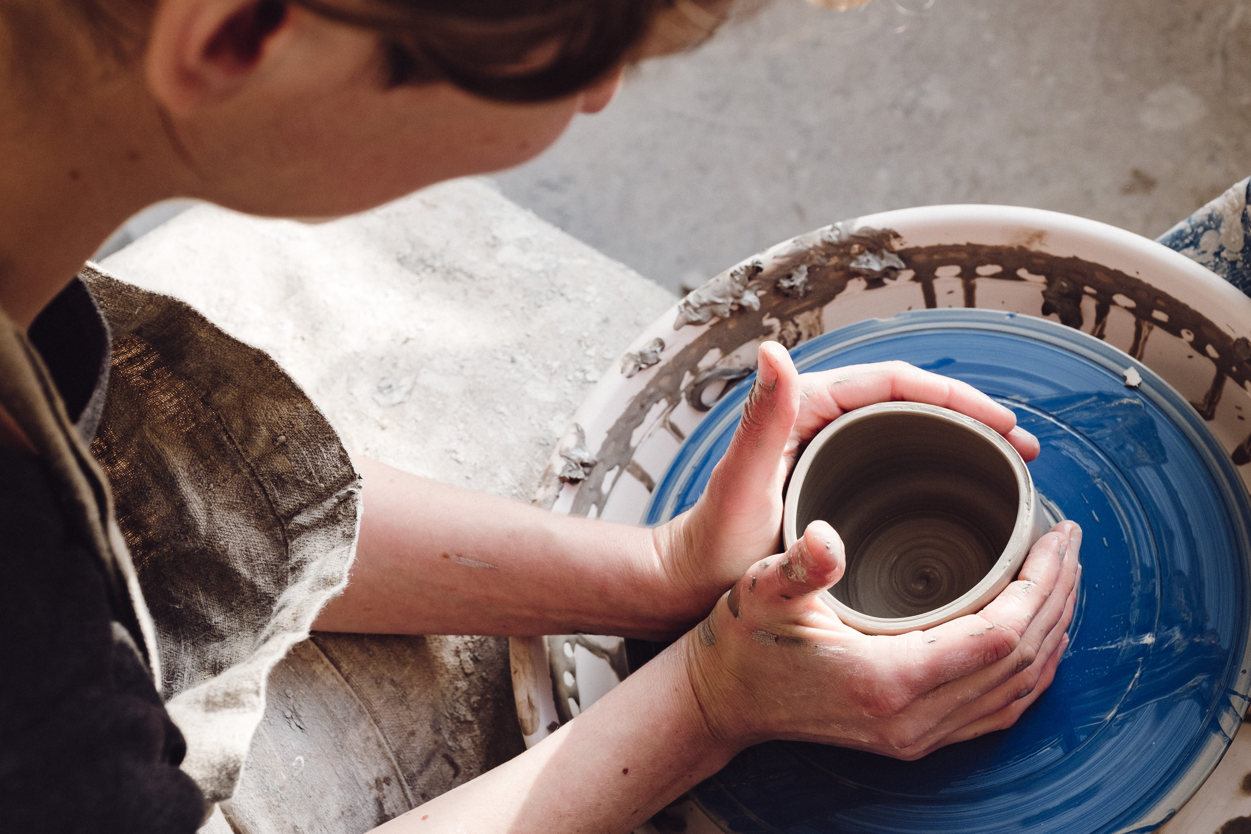 females, mud, throwing, hand, day, clay, holding, pottery, artist, jug, work, creation, handicraft, creative, dirty, wheel, lifestyles, jar, earthenware, HD Wallpaper