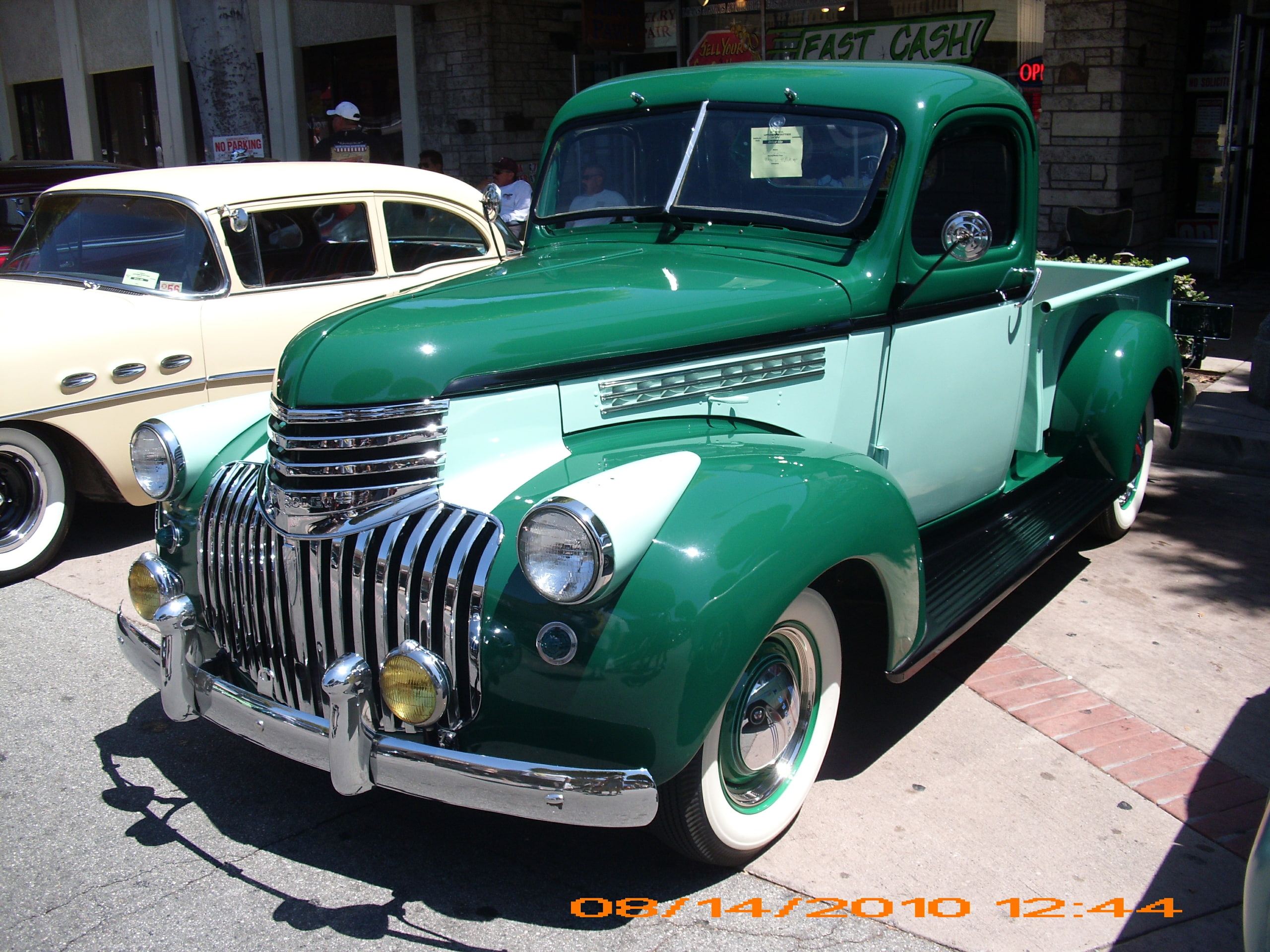 2K, cleam, show, chevrolet, vehicles, truck, classic, pickup, hd, old, street, hot, outside, HD Wallpaper