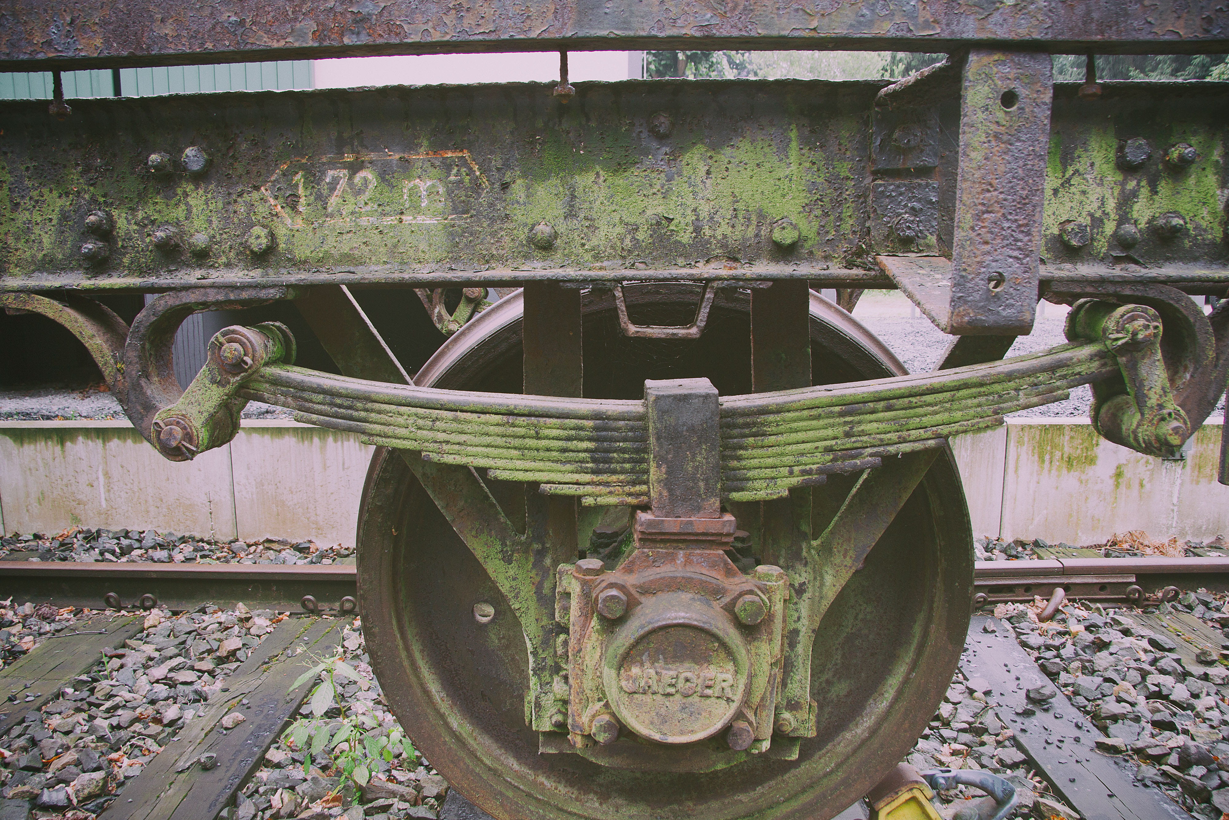 wheel, rusty, rotate, freight, goods, transportation, metal, carry, destination, no people, train - vehicle, economy, obsolete, rust, the past, brake, speed, HD Wallpaper