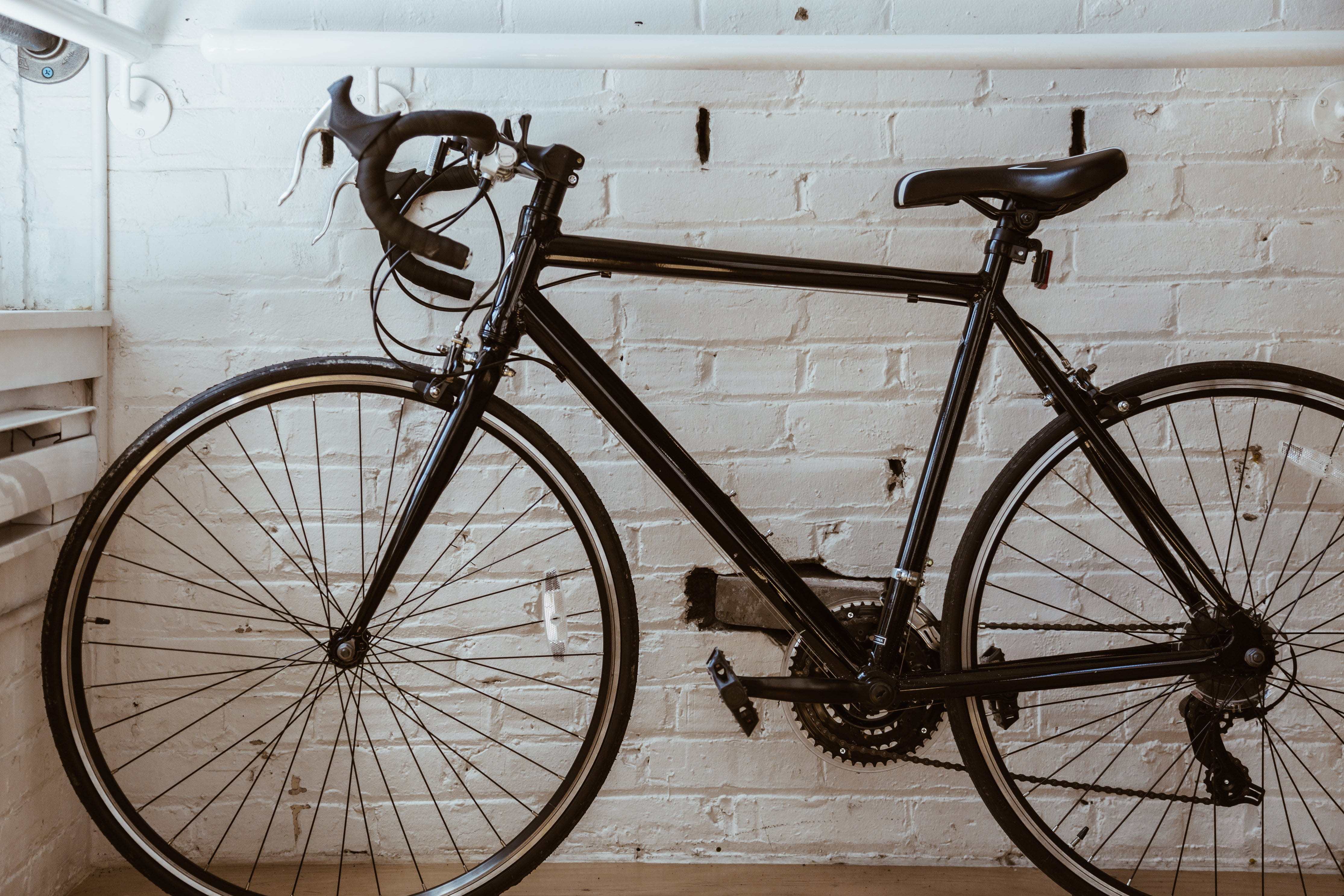 parking, biker, sport, cyclist, outdoors, day, architecture, stationary, street, metal, saddle, brake, land vehicle, built structure, wheel, vehicle, bike, HD Wallpaper