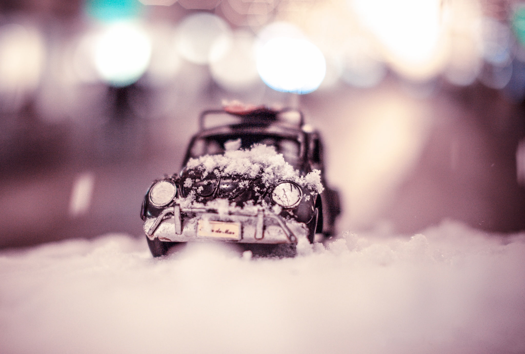 Citroen, miniature, macro, photographer, shooting, machine, the snow, photo, 1080P, snow, toy, model, winter, auto, Kim Leuenberger, HD Wallpaper