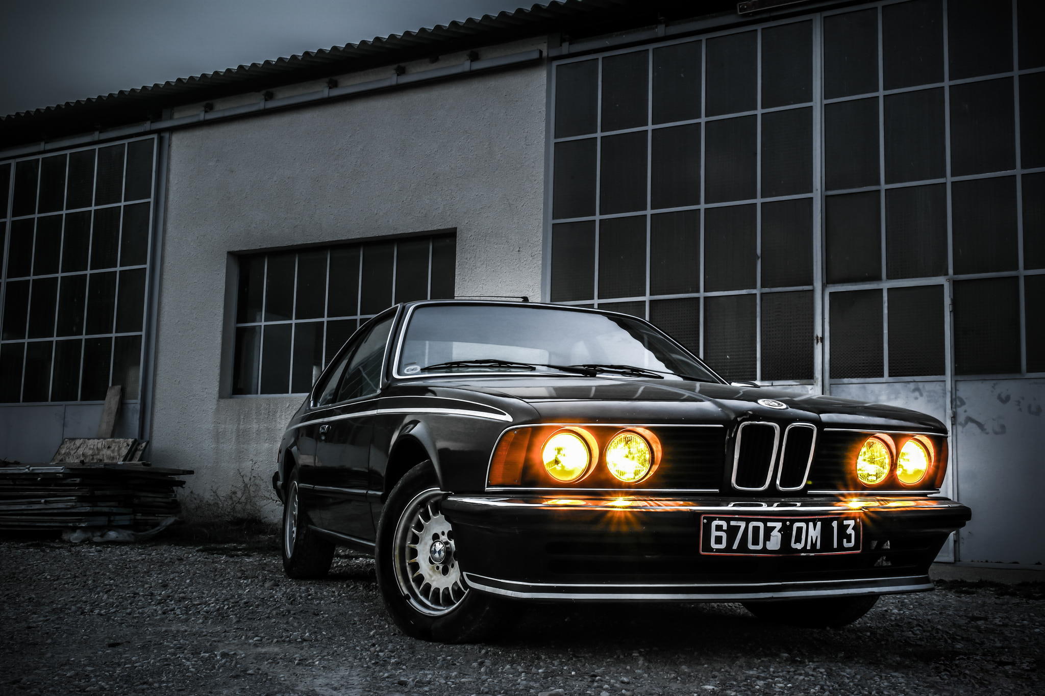 e, outdoors, motor vehicle, vintage car, BMW, E24, old, 1080P, coupe, building exterior, city, architecture, street, headlight, land vehicle, transportation, HD Wallpaper