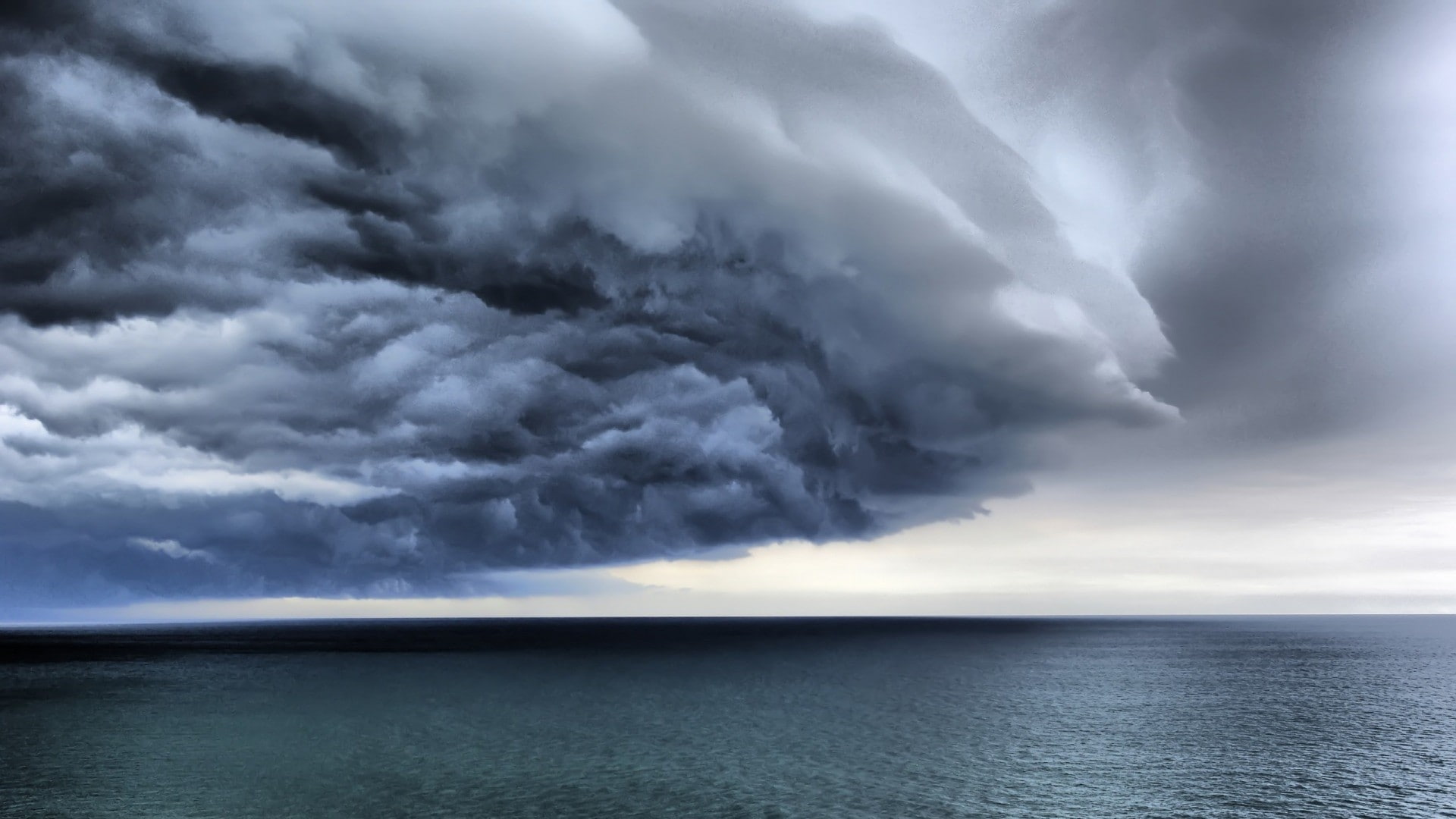 nature, water, horizon, sea, horizon over water, power in nature, outdoors, storm cloud, overcast, dark, storm, sky, scenics - nature, oceano, rain, negras, HD Wallpaper
