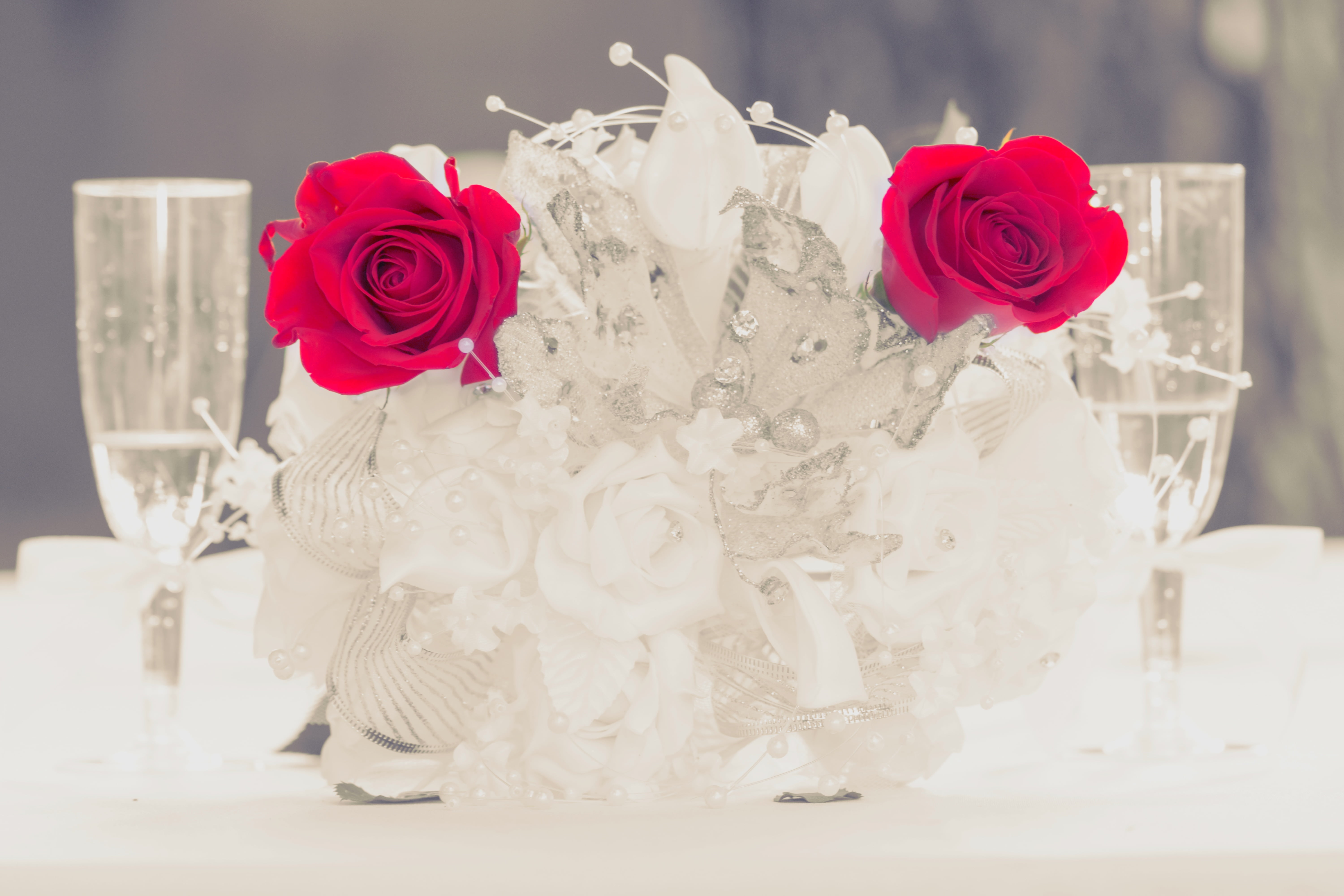 two, bouquet, green, flower arrangement, texture, vulnerability, decorative, focus, stem, romantic, ornate, no people, holiday, red, photo, clear, wedding, HD Wallpaper