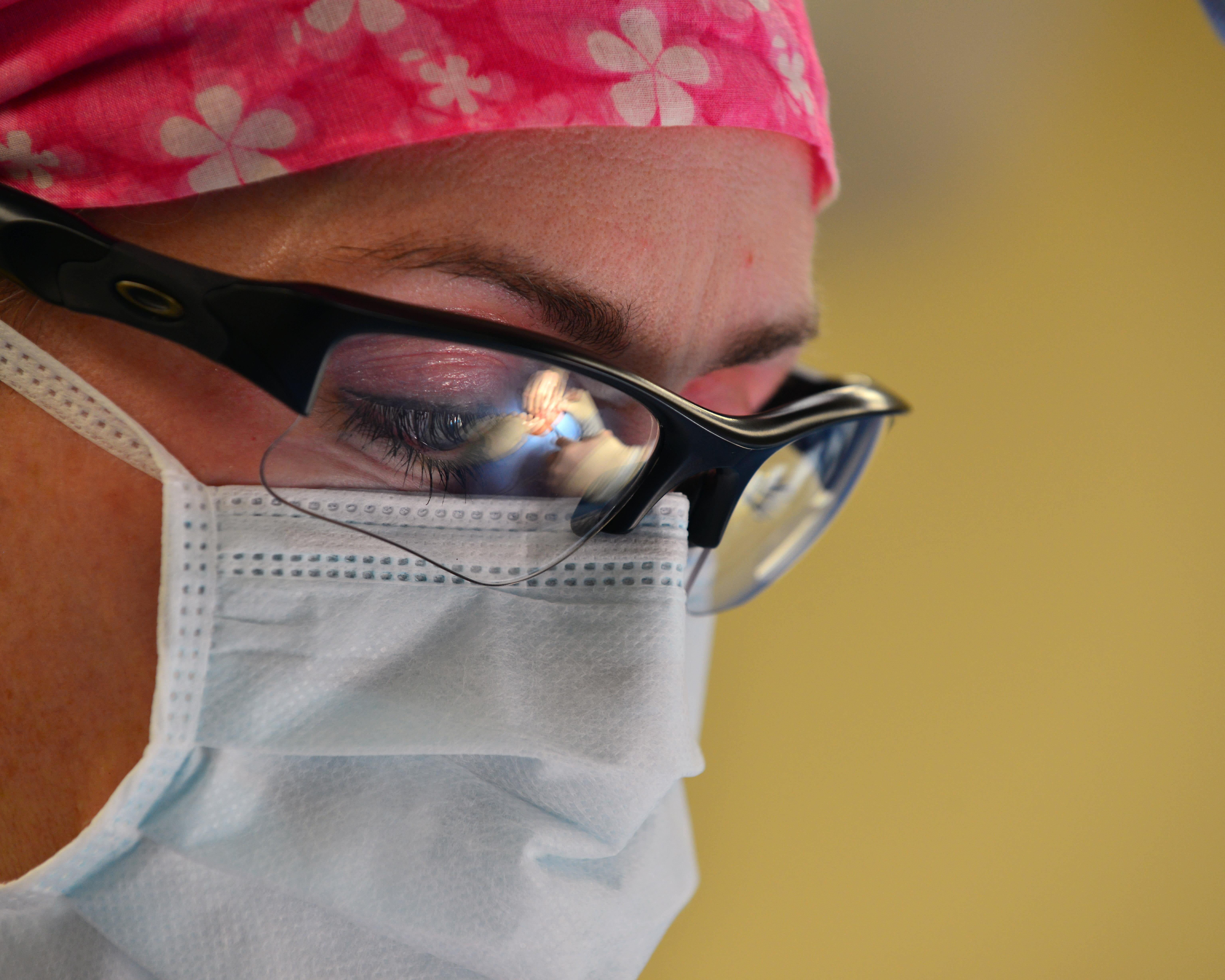 portrait, operation, human face, doctor, health, human, women, medical care, surgeon, photo, person, men, eyeglasses, one Person, close-up, real people, HD Wallpaper