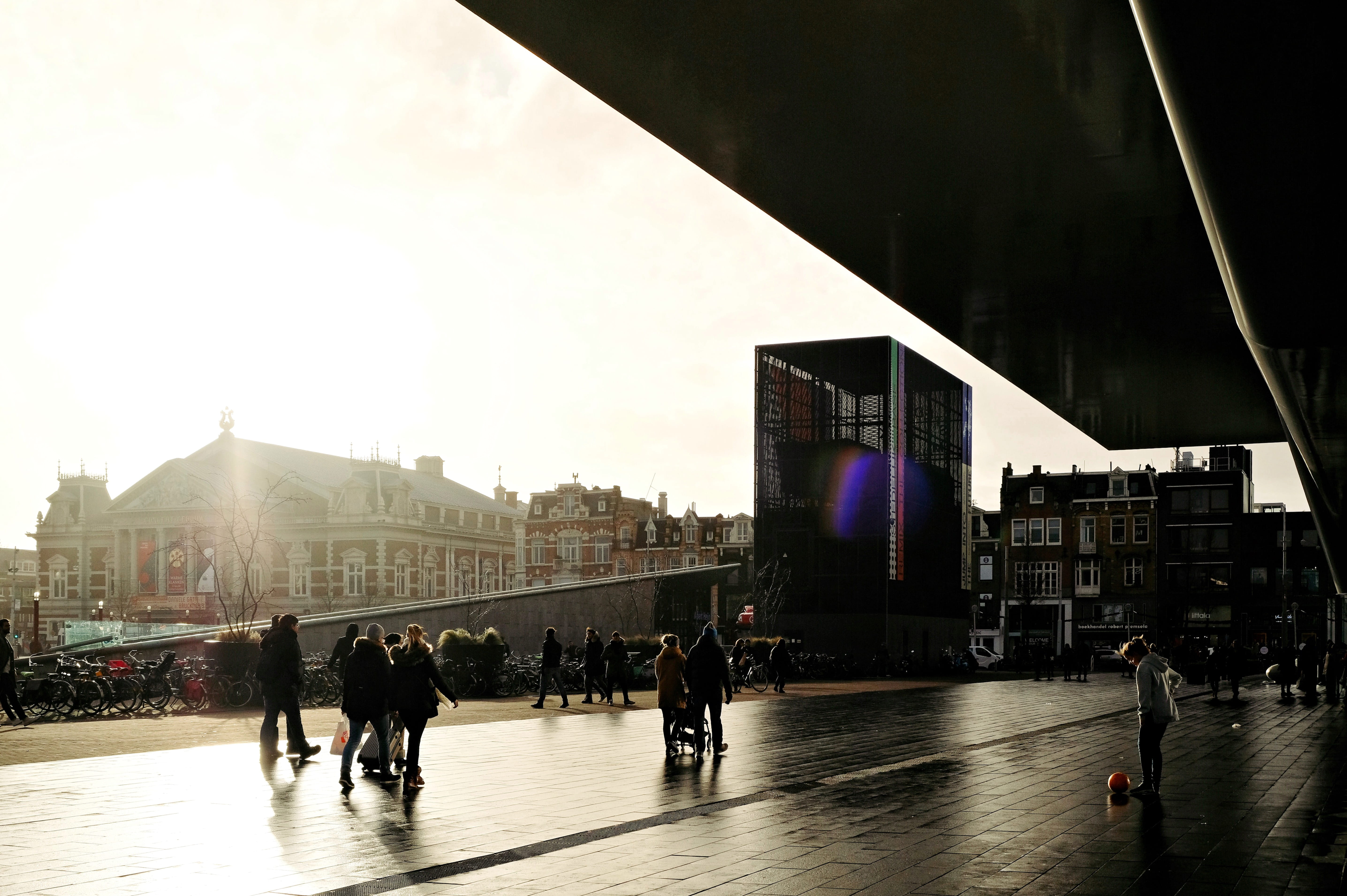nature, adult, 5K, museum, crowd, travel, stedelijk museum amsterdam, lifestyles, netherlands, large group of people, outdoors, dutch, stedelijk, walking, HD Wallpaper
