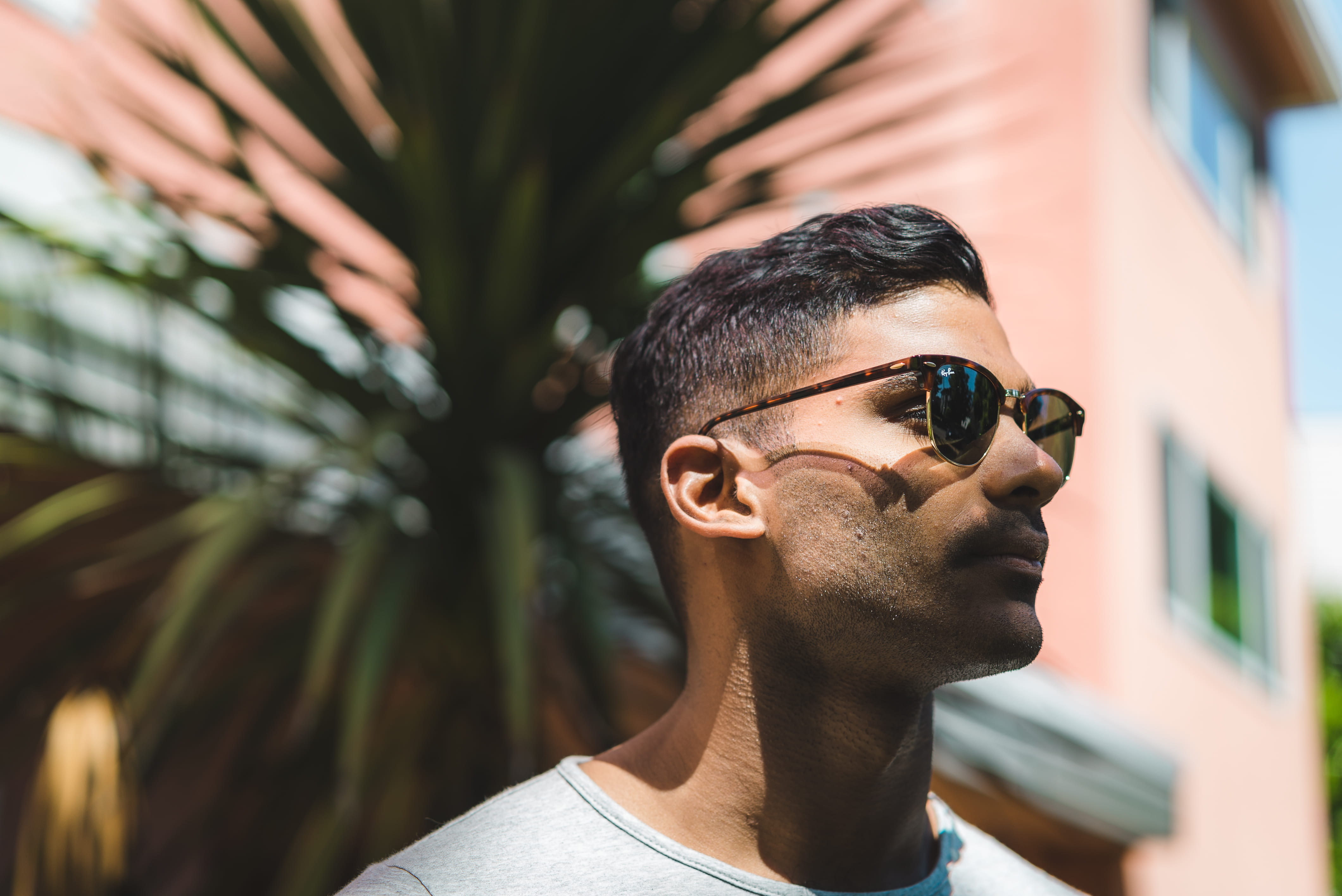sunglass, top, beard, dude, headshot, men, candid, glasses, sunlight, focus on foreground, looking, males, person, leisure activity, fashion, outdoors, HD Wallpaper